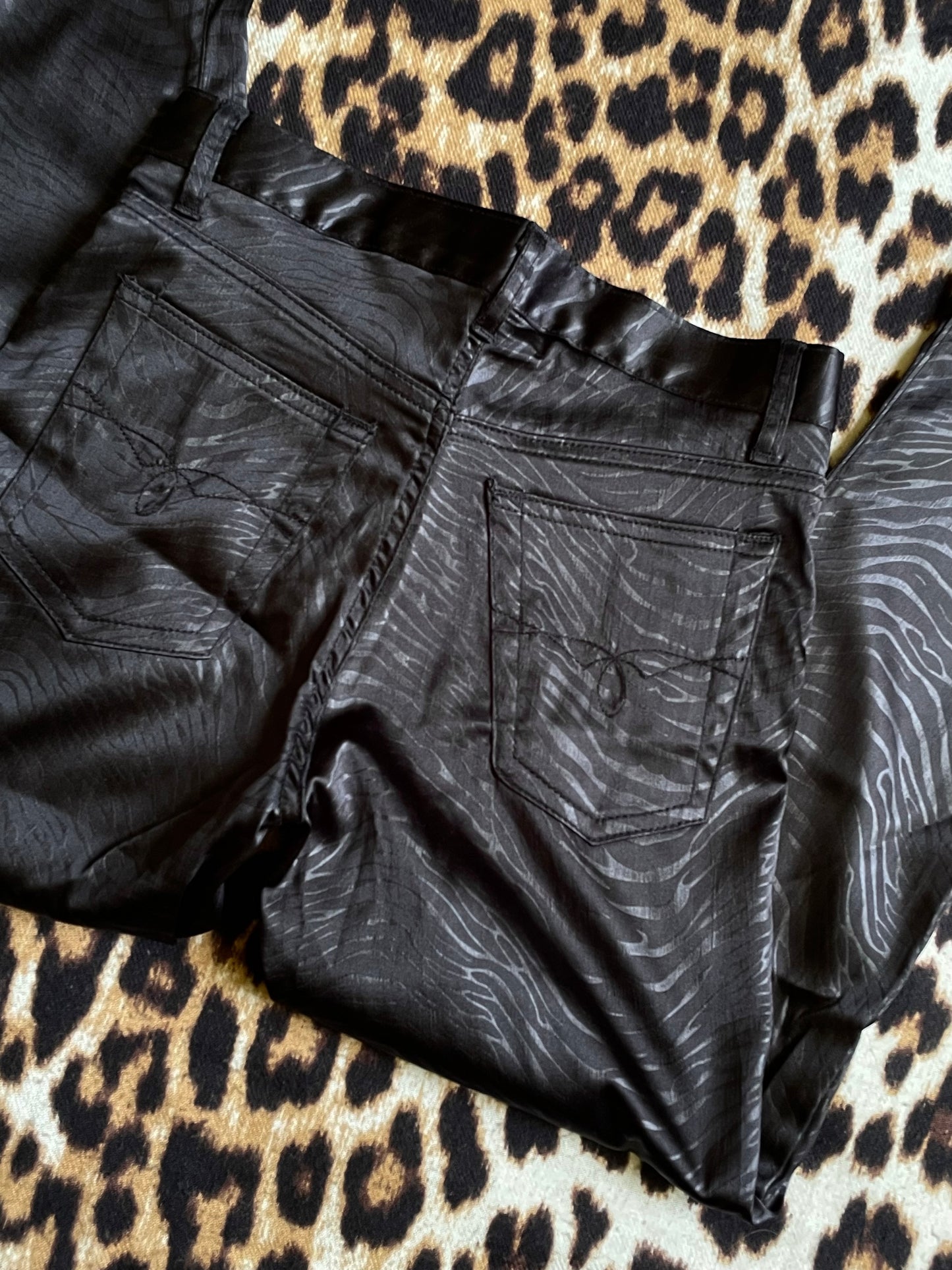 VINTAGE PARIS BLUES ZEBRA FLARES