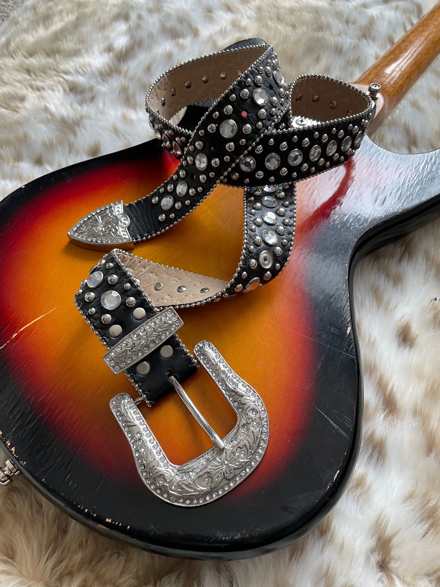 STUDDED RHINESTONE BELT