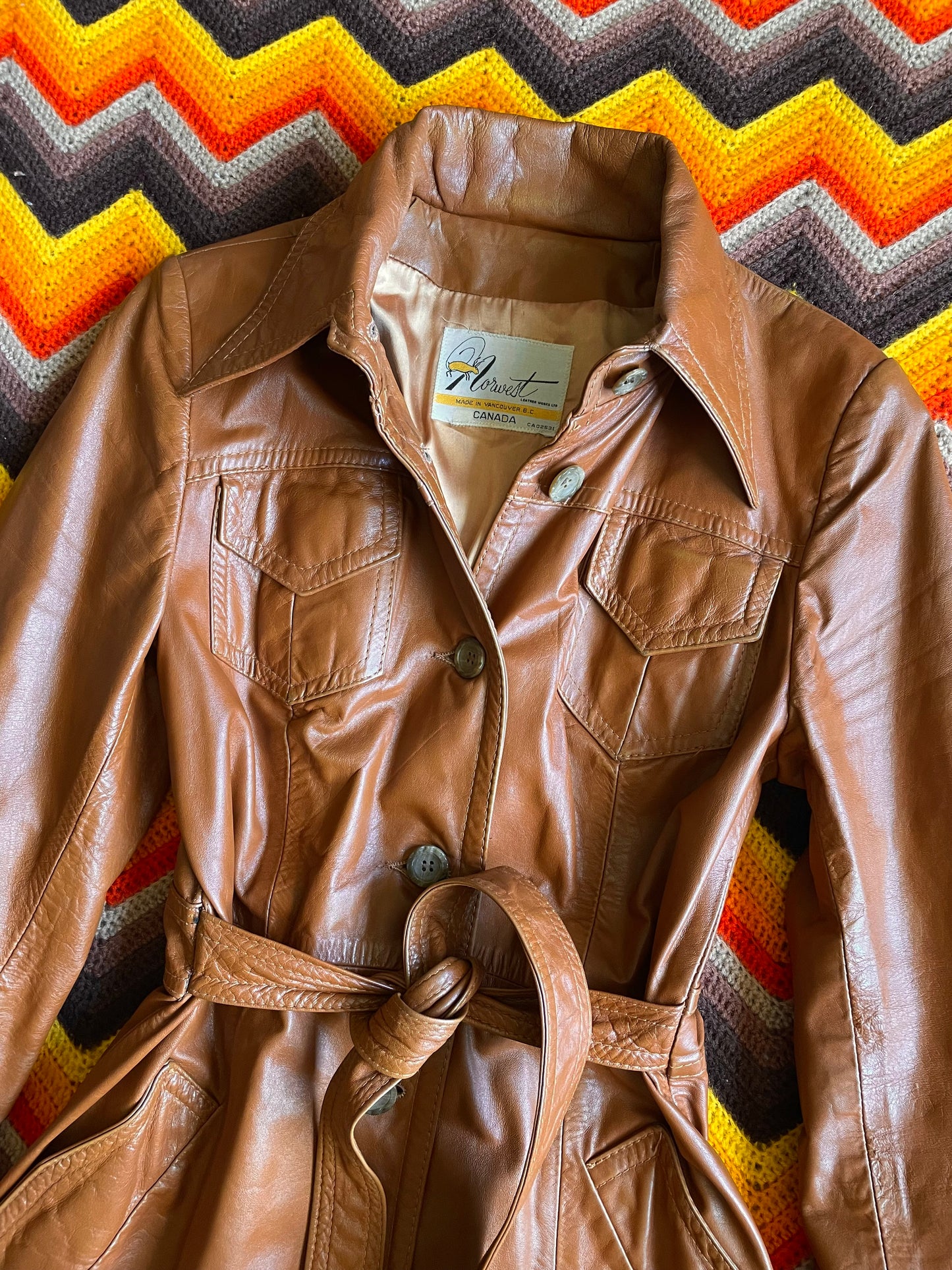 VINTAGE 70s LEATHER TRENCH