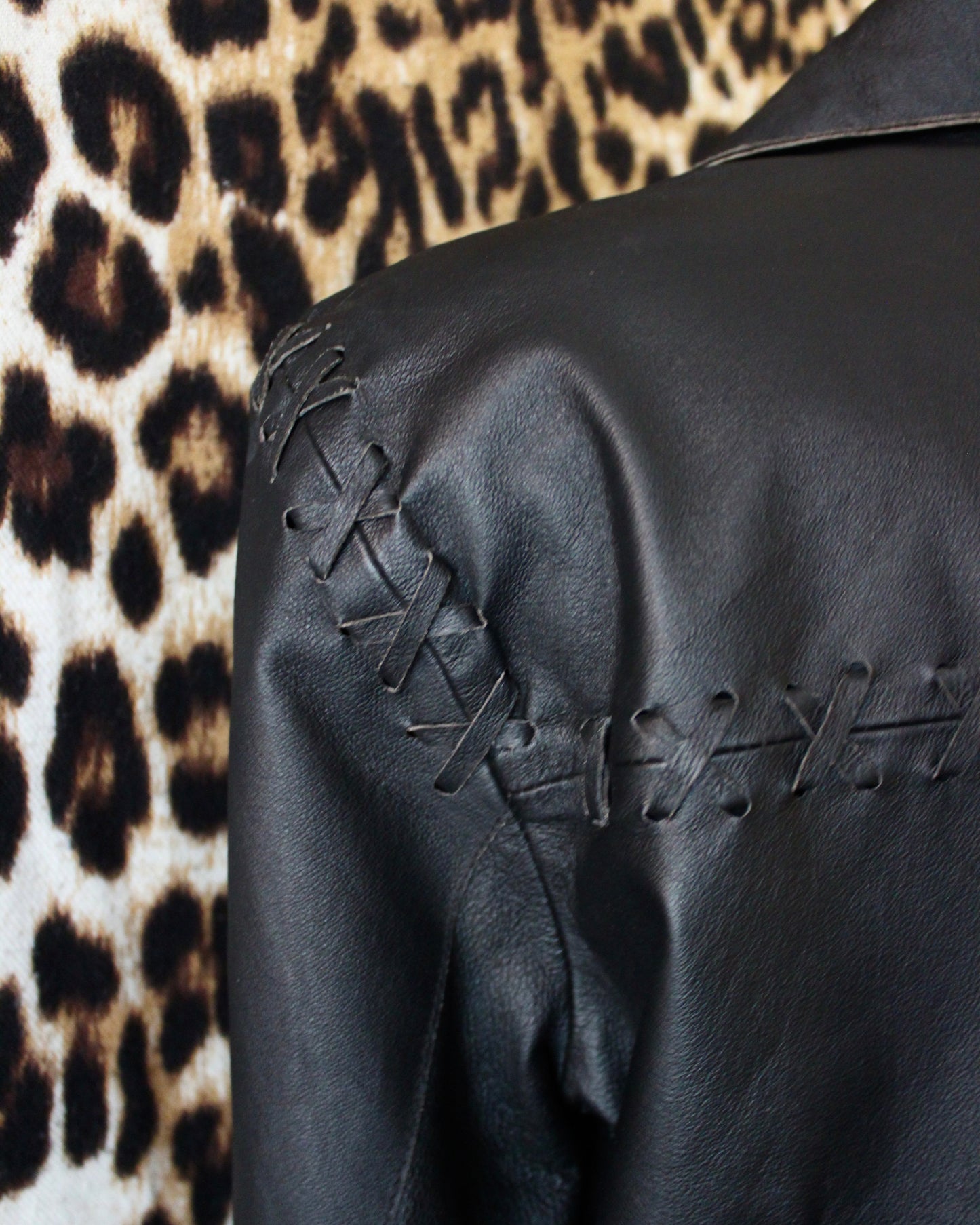 VINTAGE STITCH DETAIL LEATHER JACKET