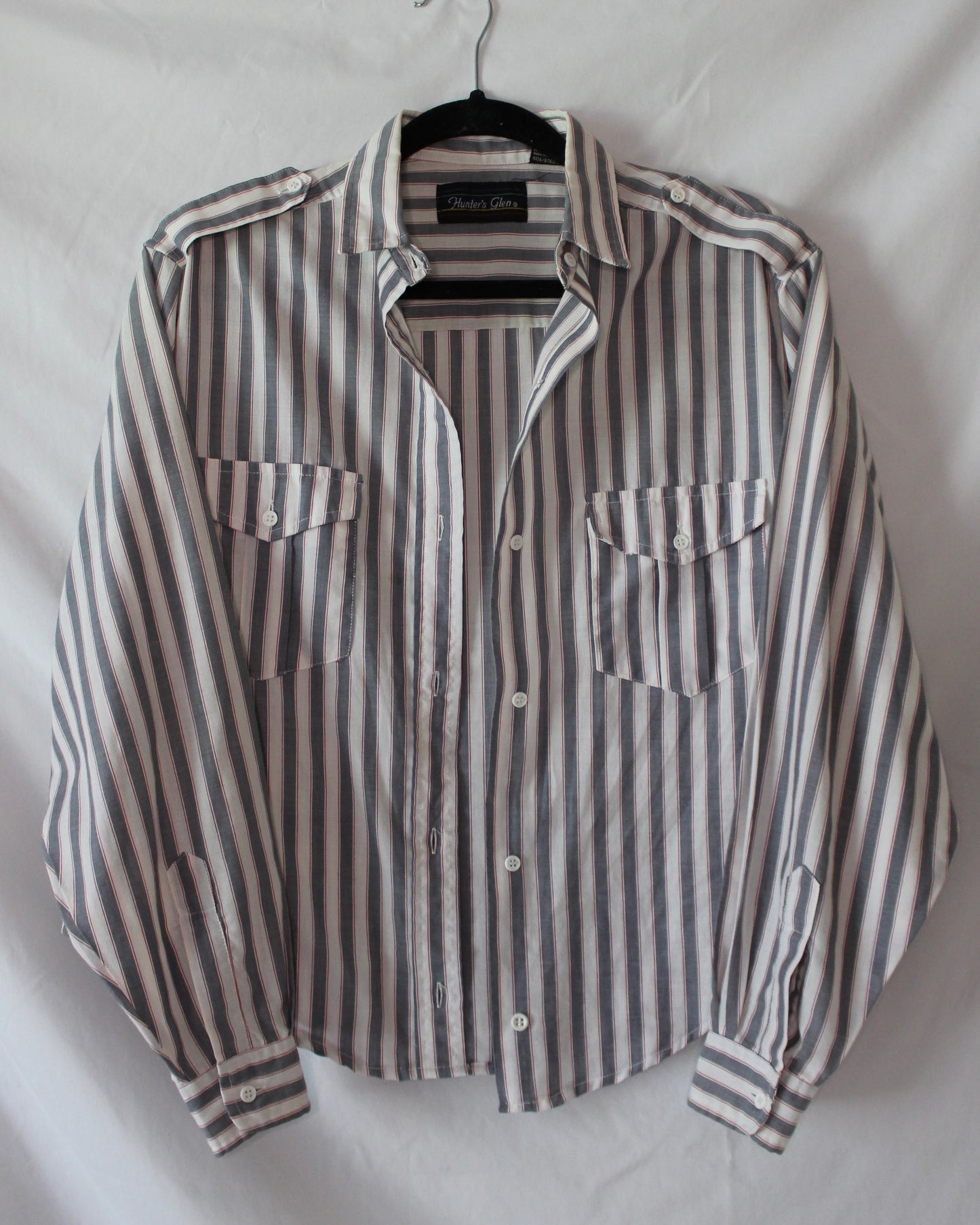 VINTAGE STRIPED BUTTON-UP