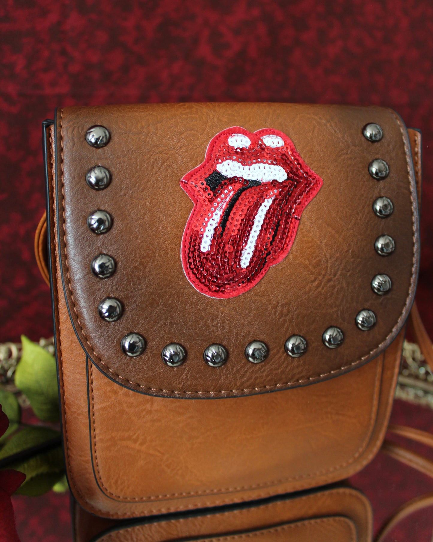 THE WILD HORSES BAG — BROWN