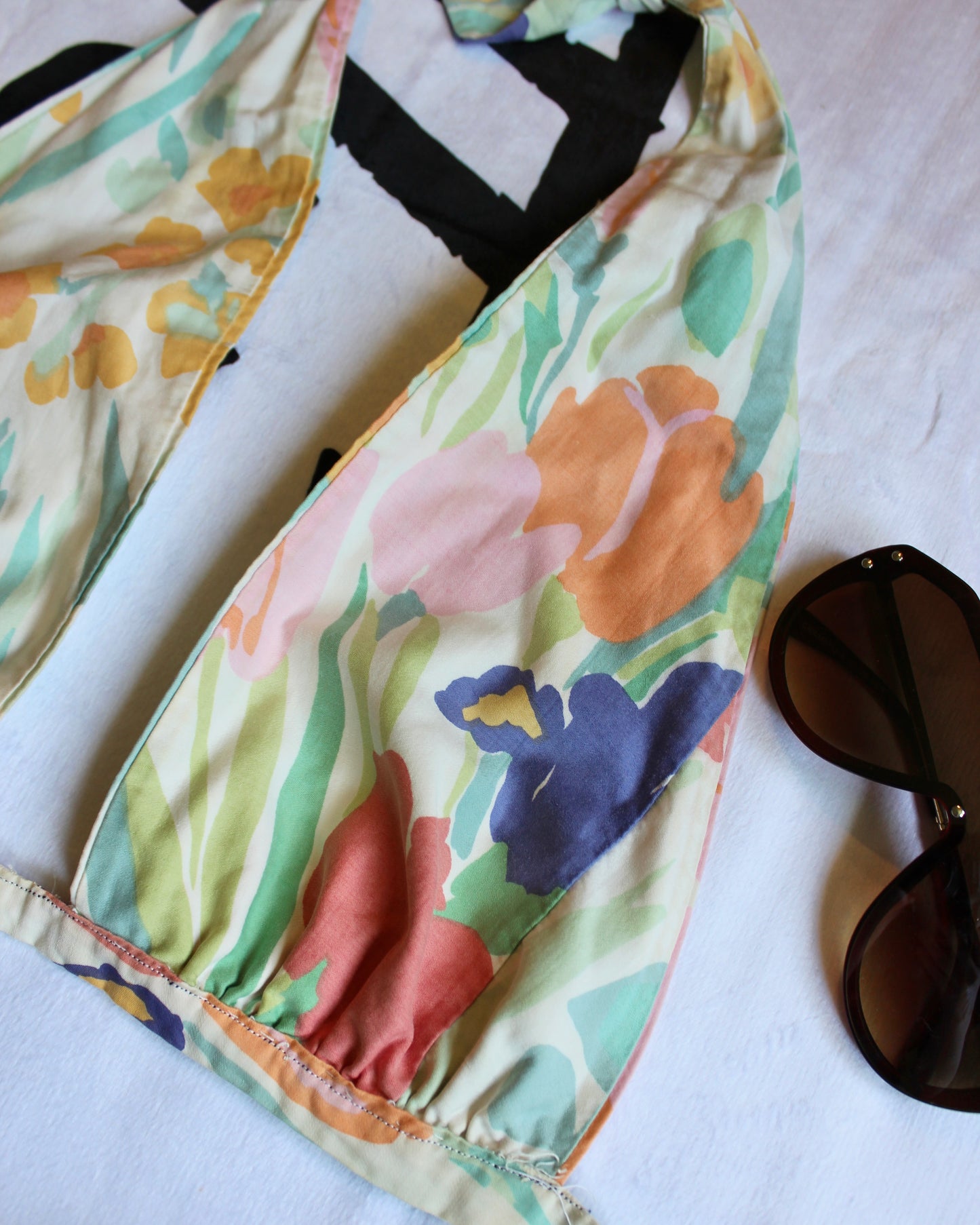 VINTAGE FLORAL HALTER TOP