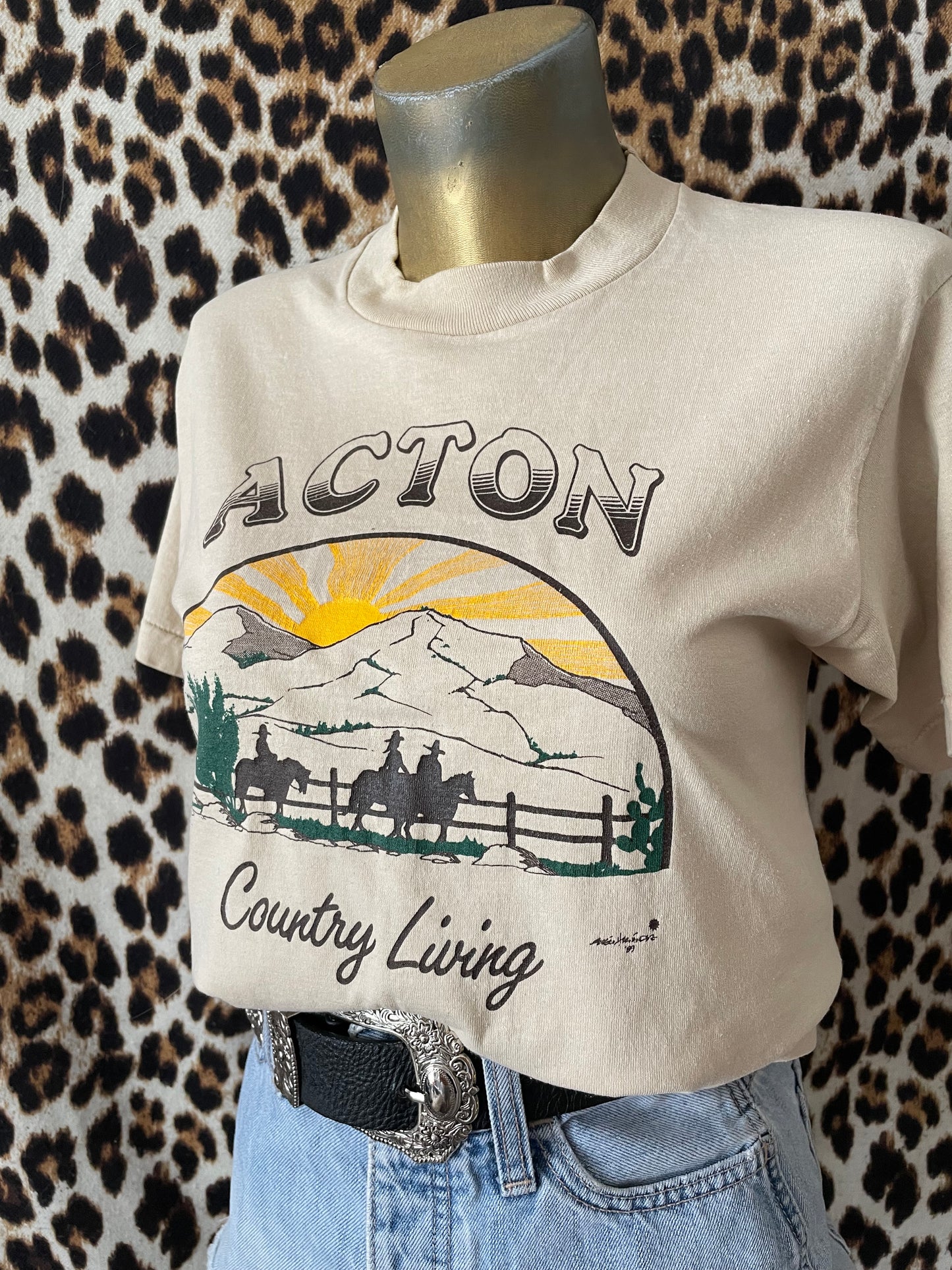 VINTAGE 1989 ACTON, CA TEE