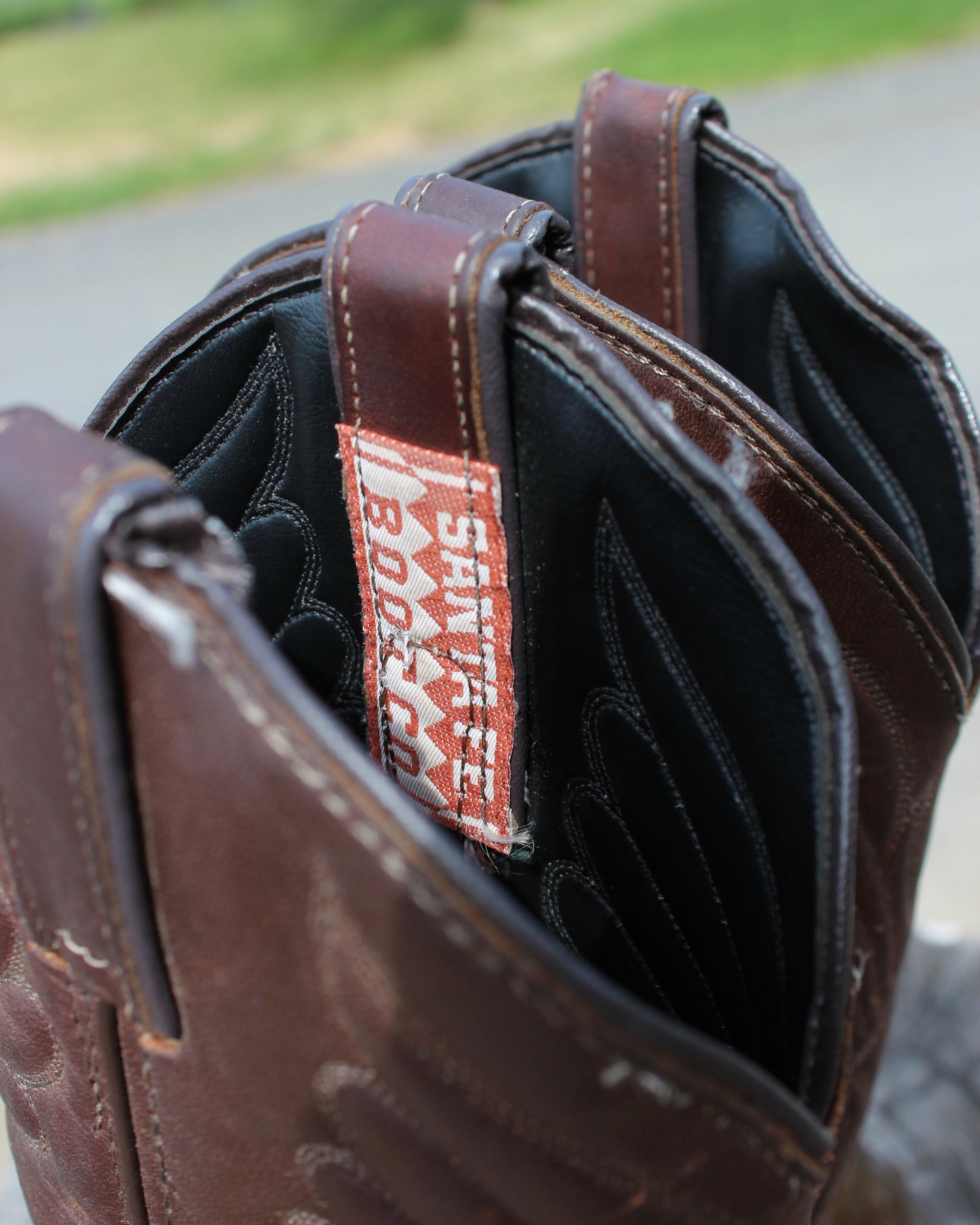 VINTAGE BUTTERFLY STITCH BOOTS