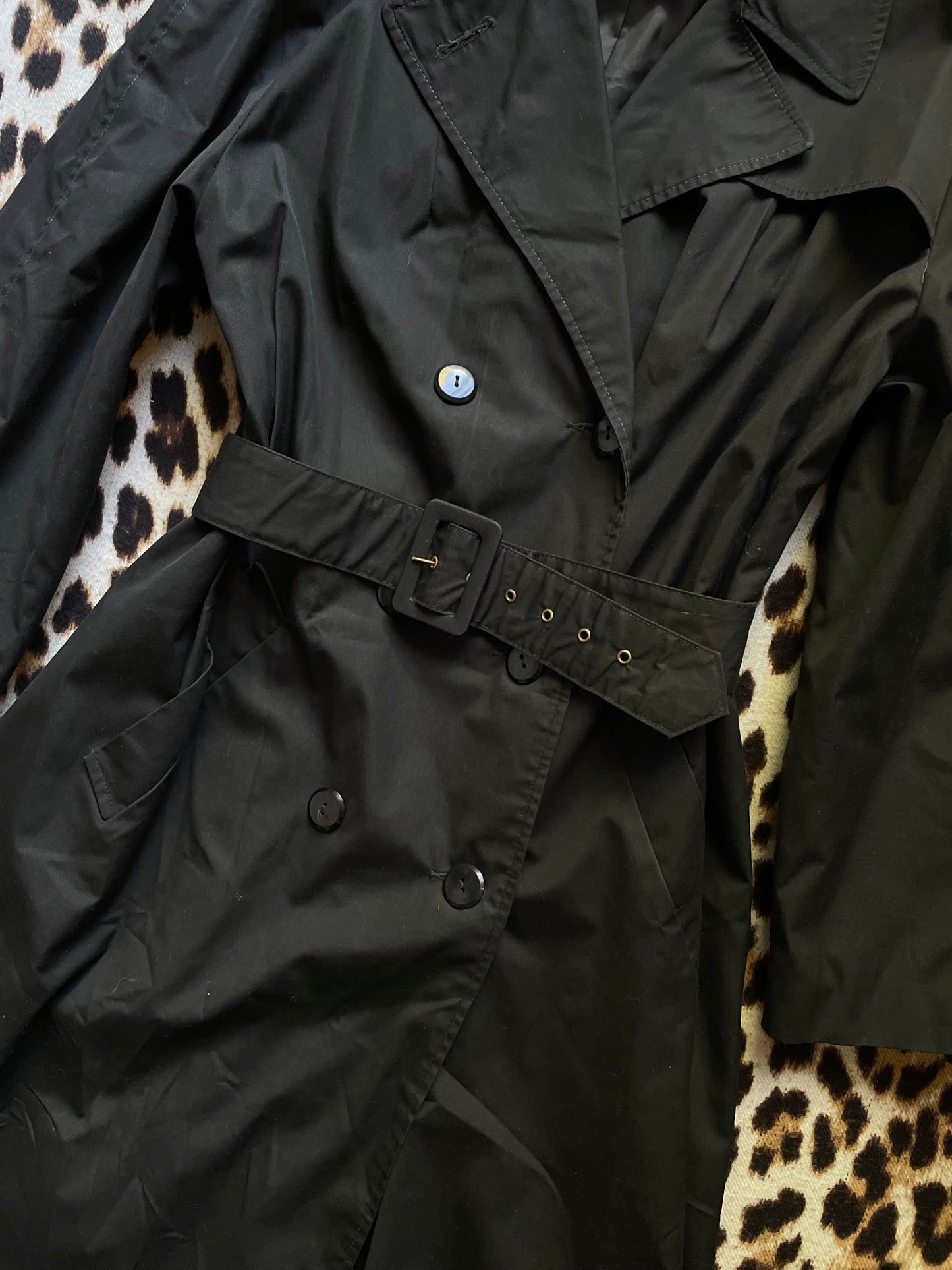 VINTAGE CLASSIC BLACK TRENCH COAT