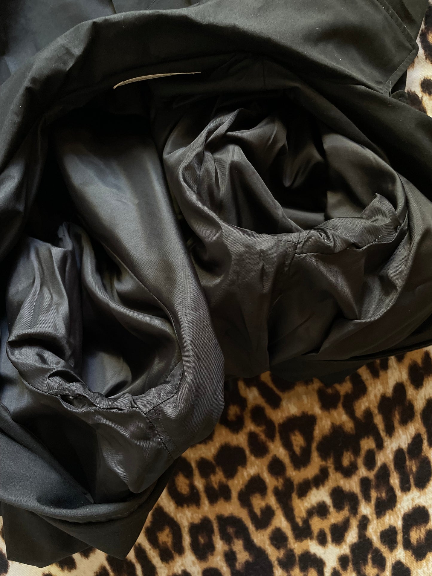 VINTAGE CLASSIC BLACK TRENCH COAT