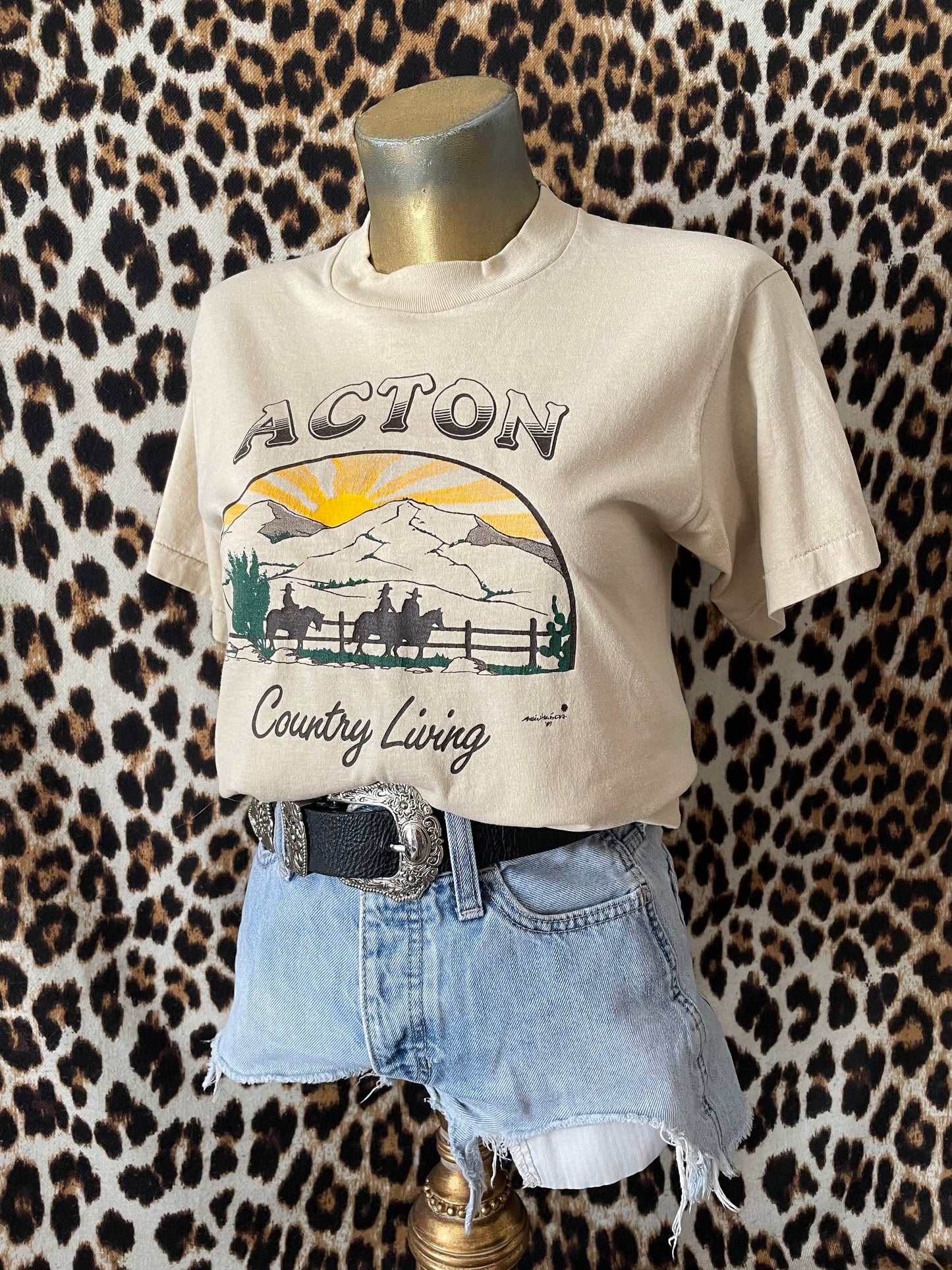 VINTAGE 1989 ACTON, CA TEE