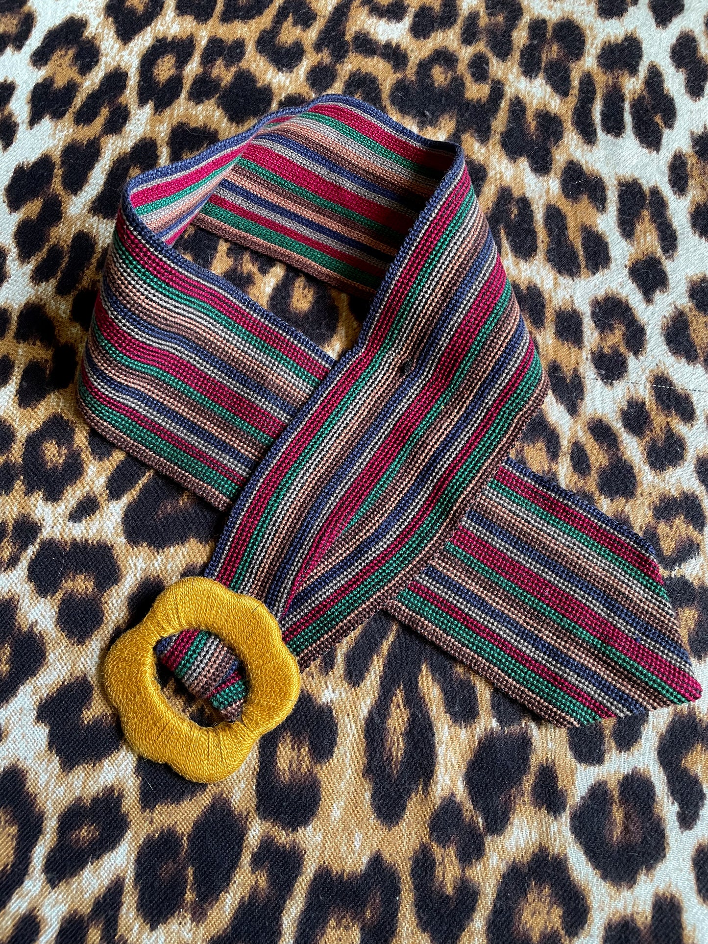 VINTAGE FLOWER BUCKLE BELT