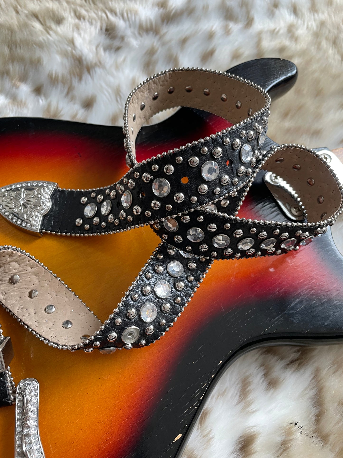 STUDDED RHINESTONE BELT