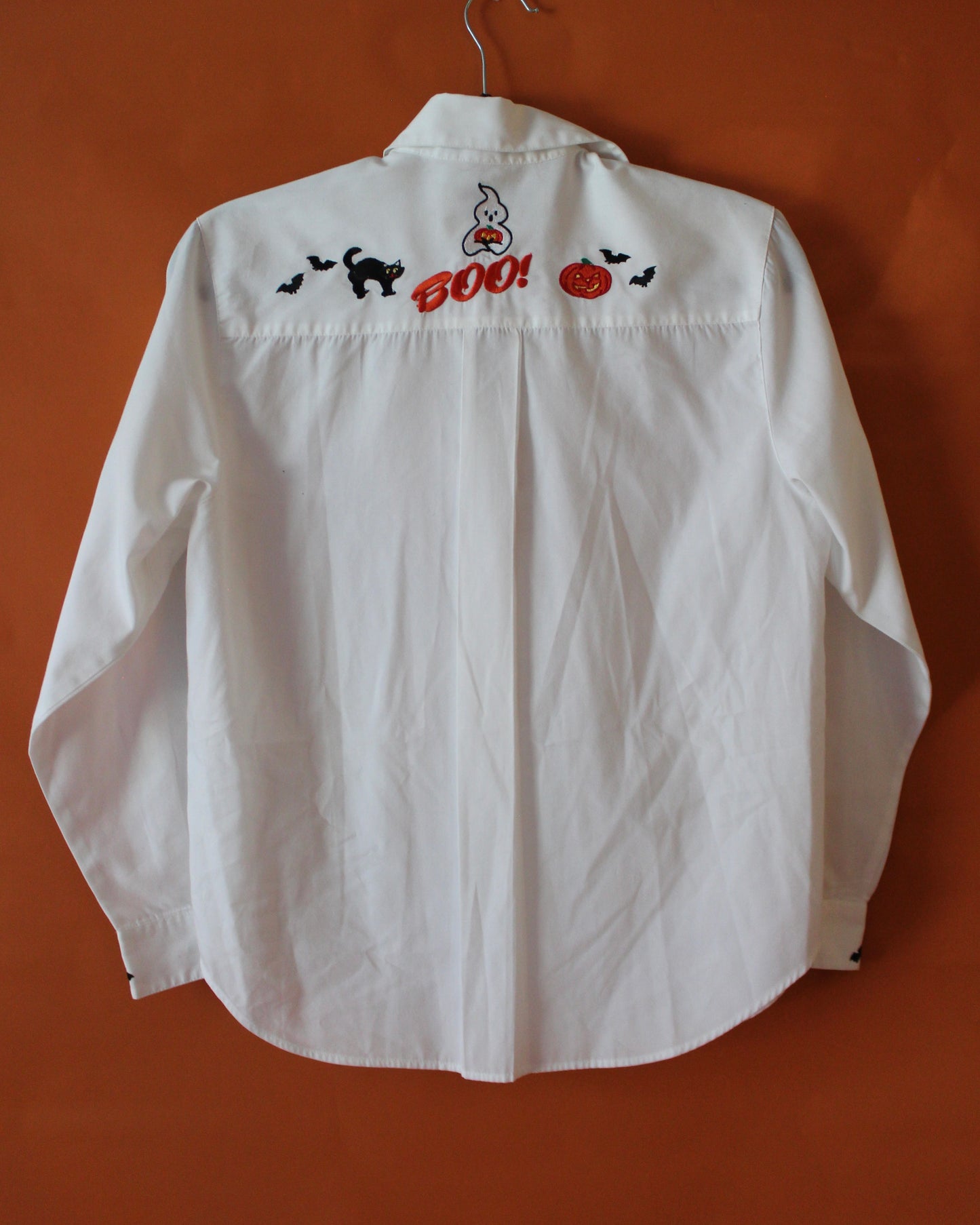VINTAGE HALLOWEEN BUTTON UP