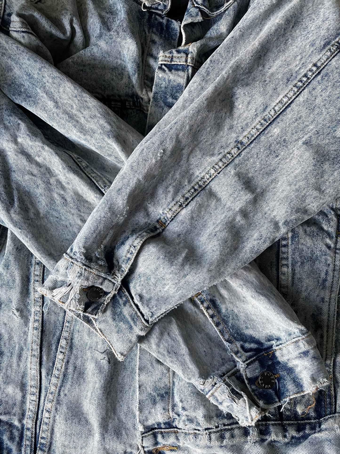VINTAGE DISTRESSED ACID WASH DENIM JACKET