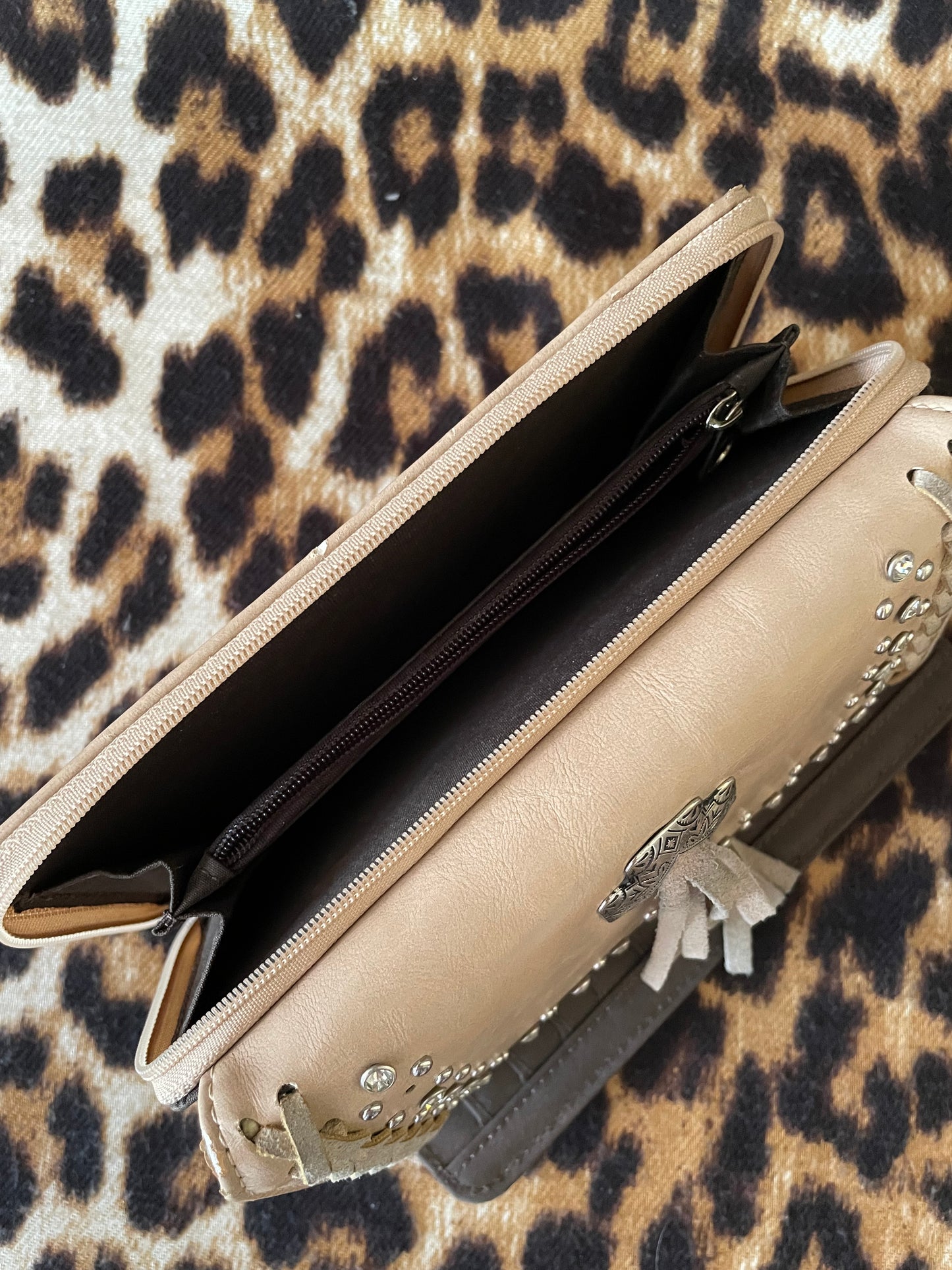 WESTERN RHINESTONE FRINGE WALLET