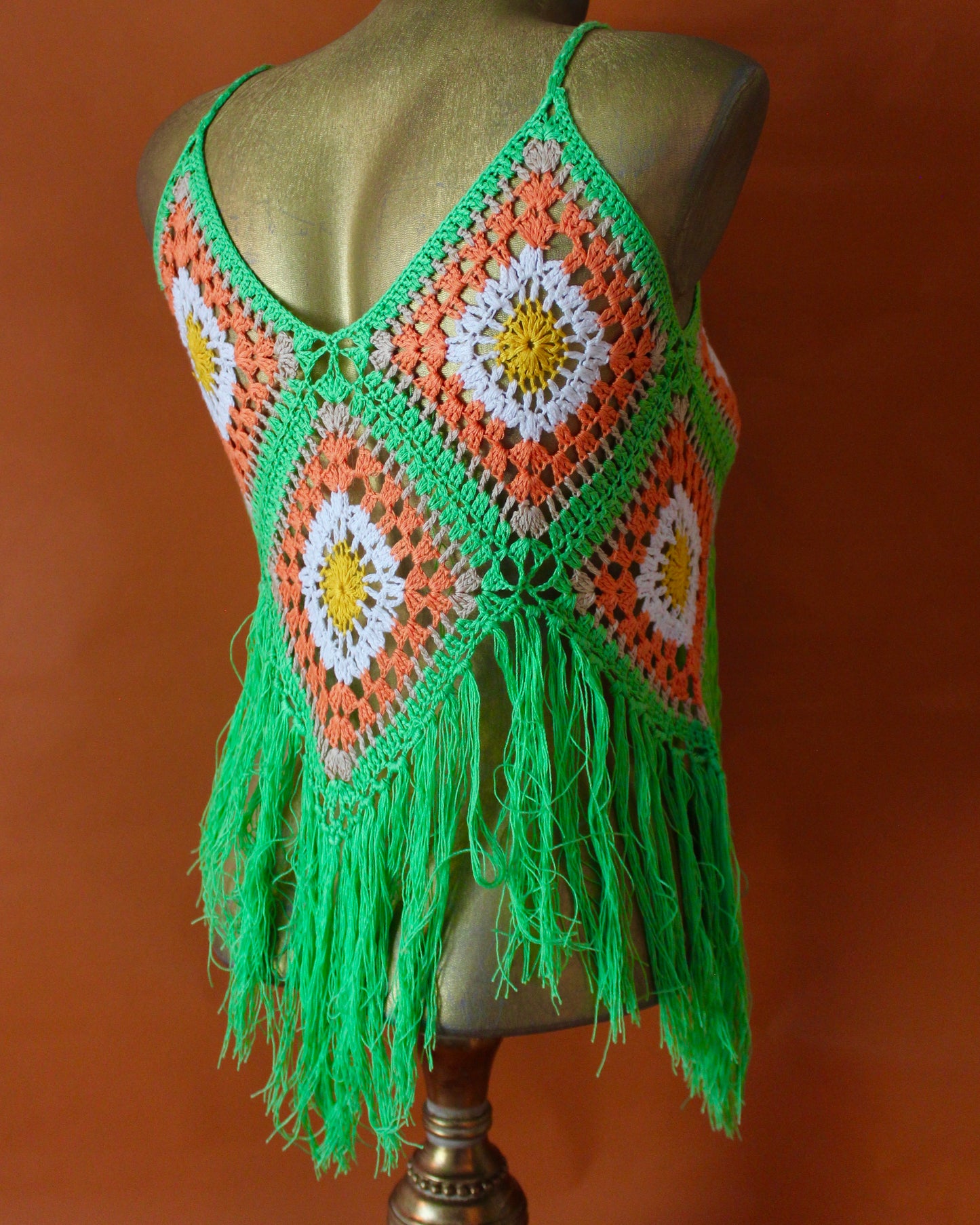 GROOVY CROCHETED TANK
