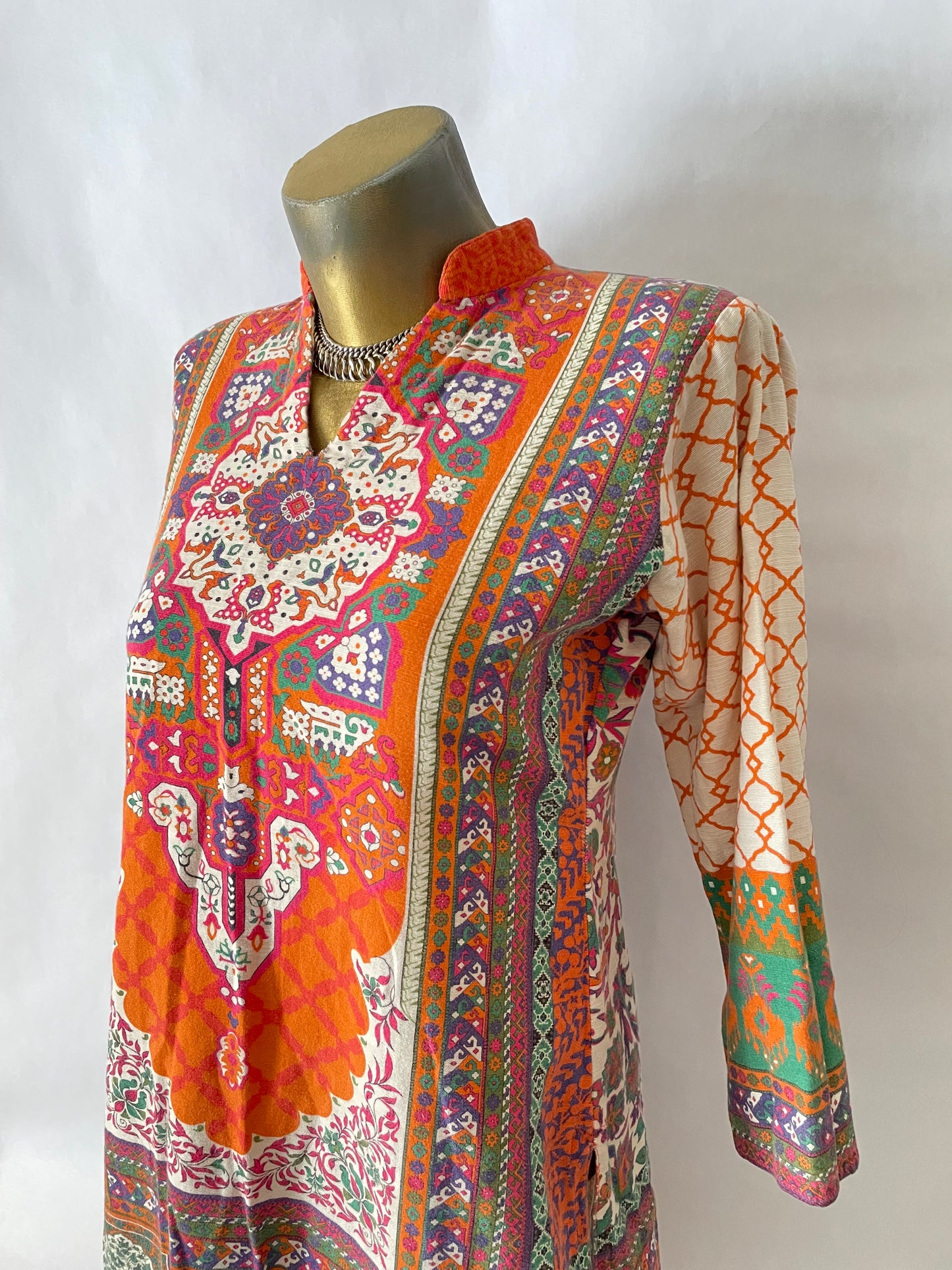 THE SUNSHINE OF YOUR LOVE KURTI