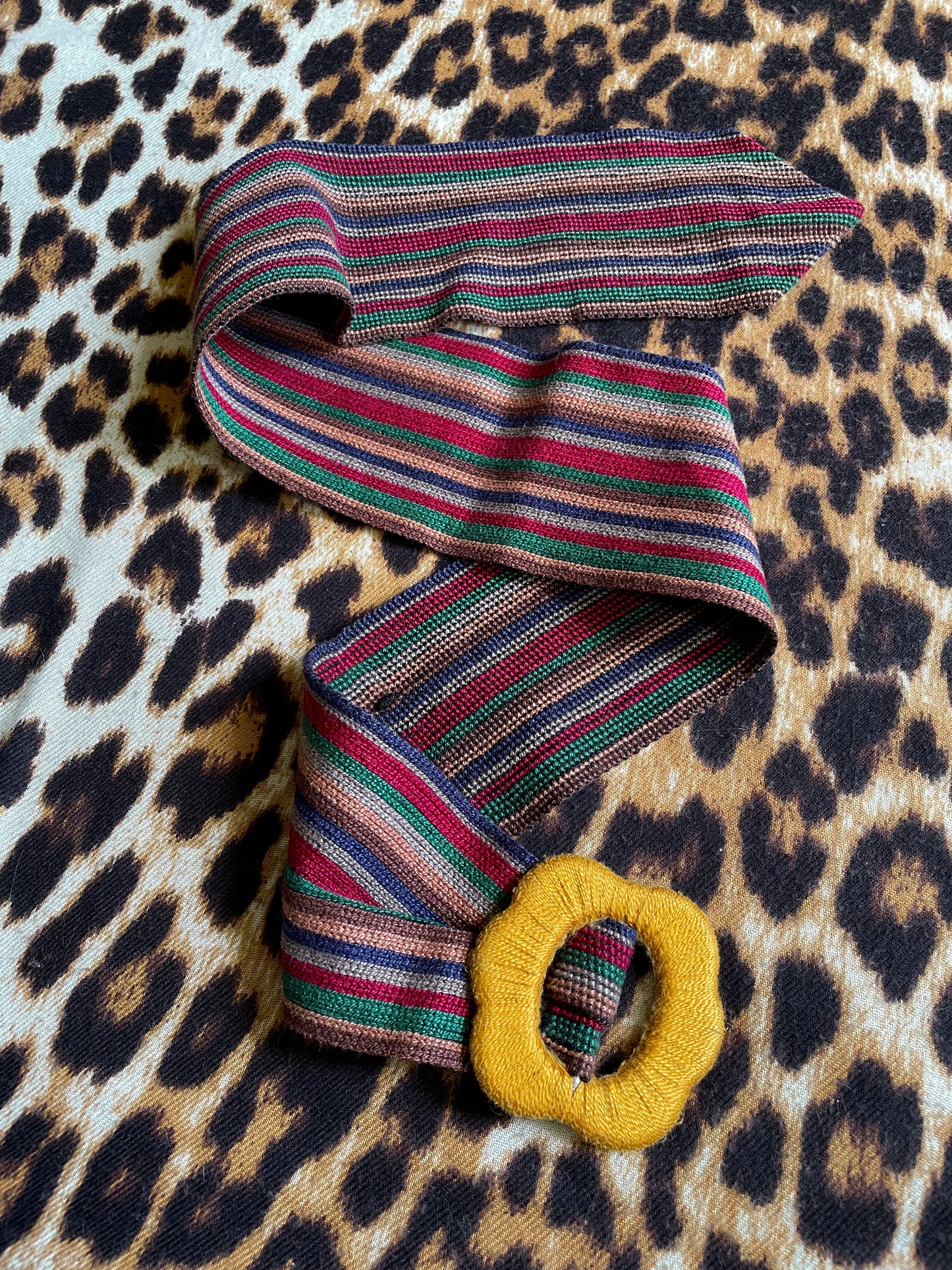 VINTAGE FLOWER BUCKLE BELT