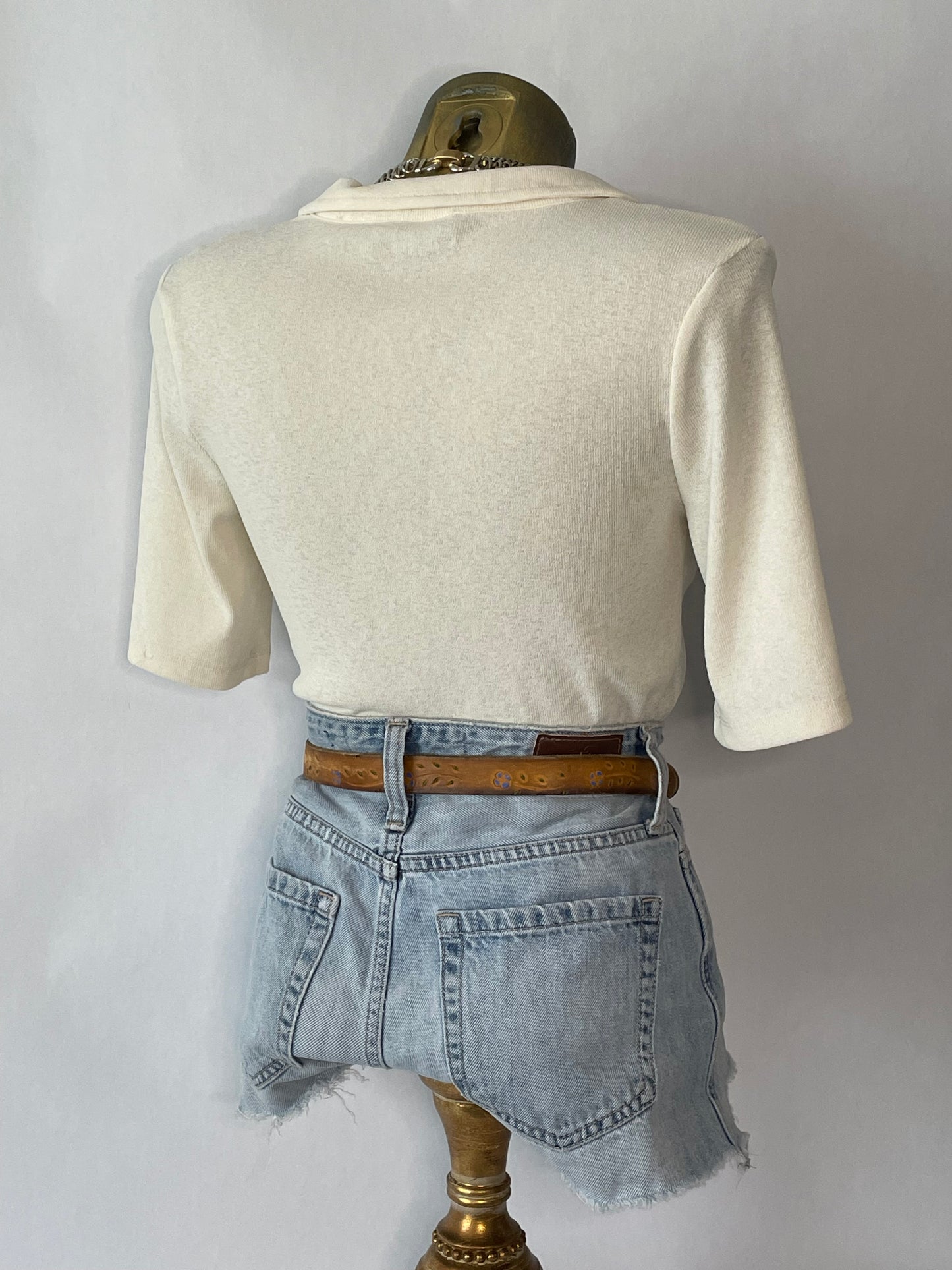 CREAM SHORT SLEEVE