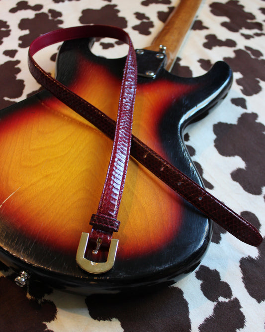 VINTAGE RED SNAKE SKIN BELT