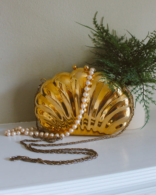 VINTAGE GOLD SHELL BAG