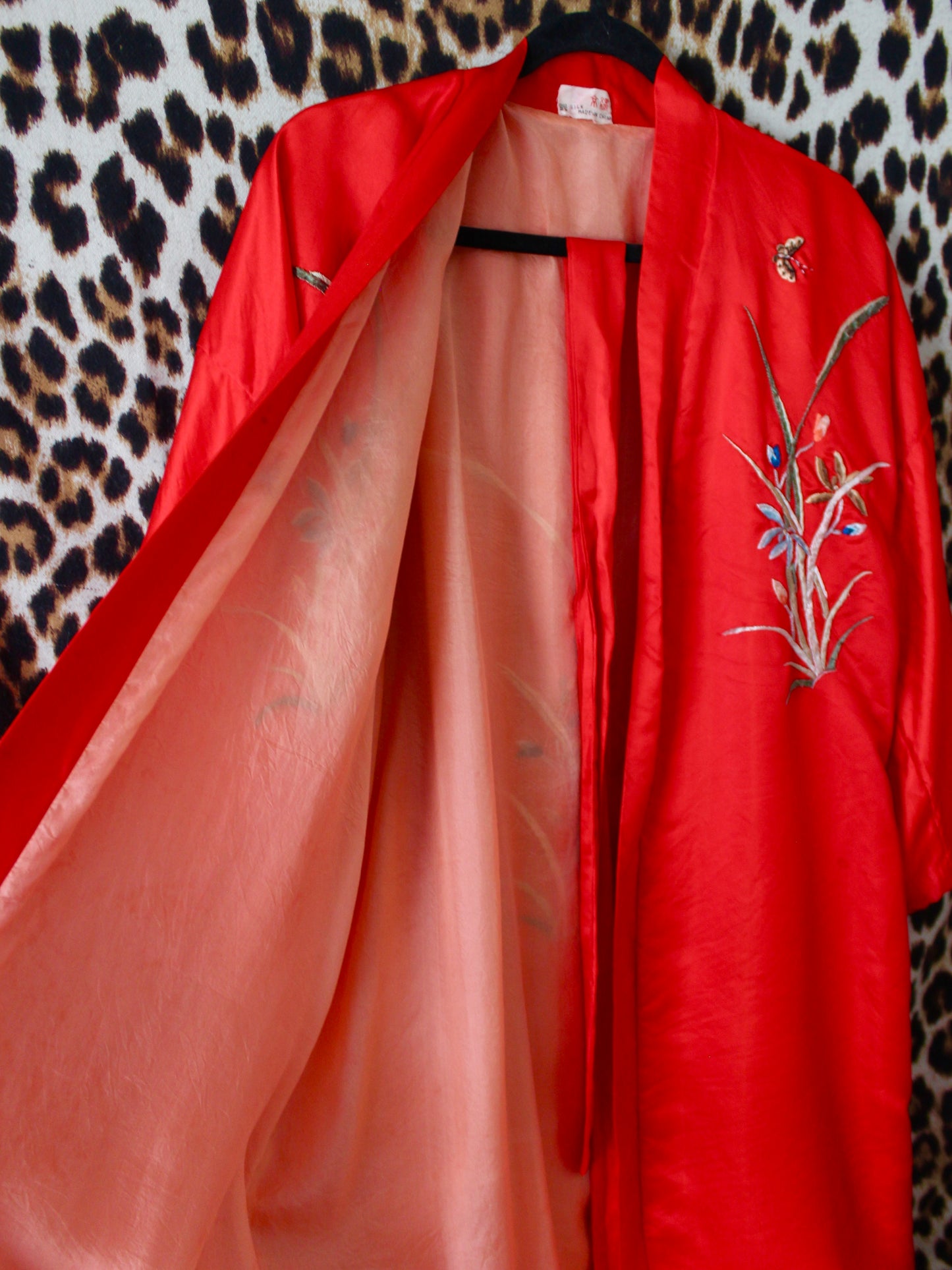VINTAGE 100% SILK KIMONO