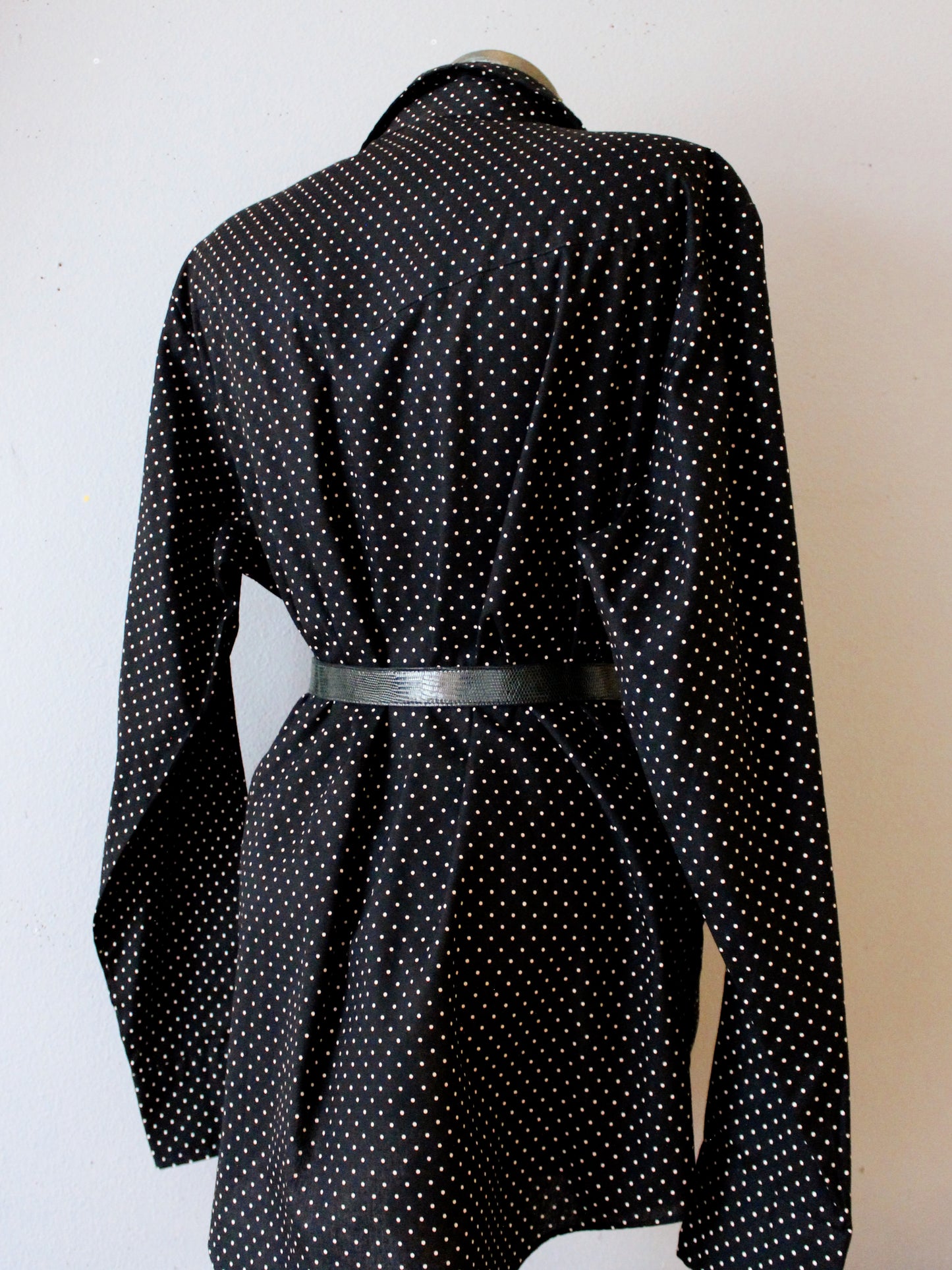 VINTAGE MICRO POLKA DOT PEARL SNAP BUTTON-UP