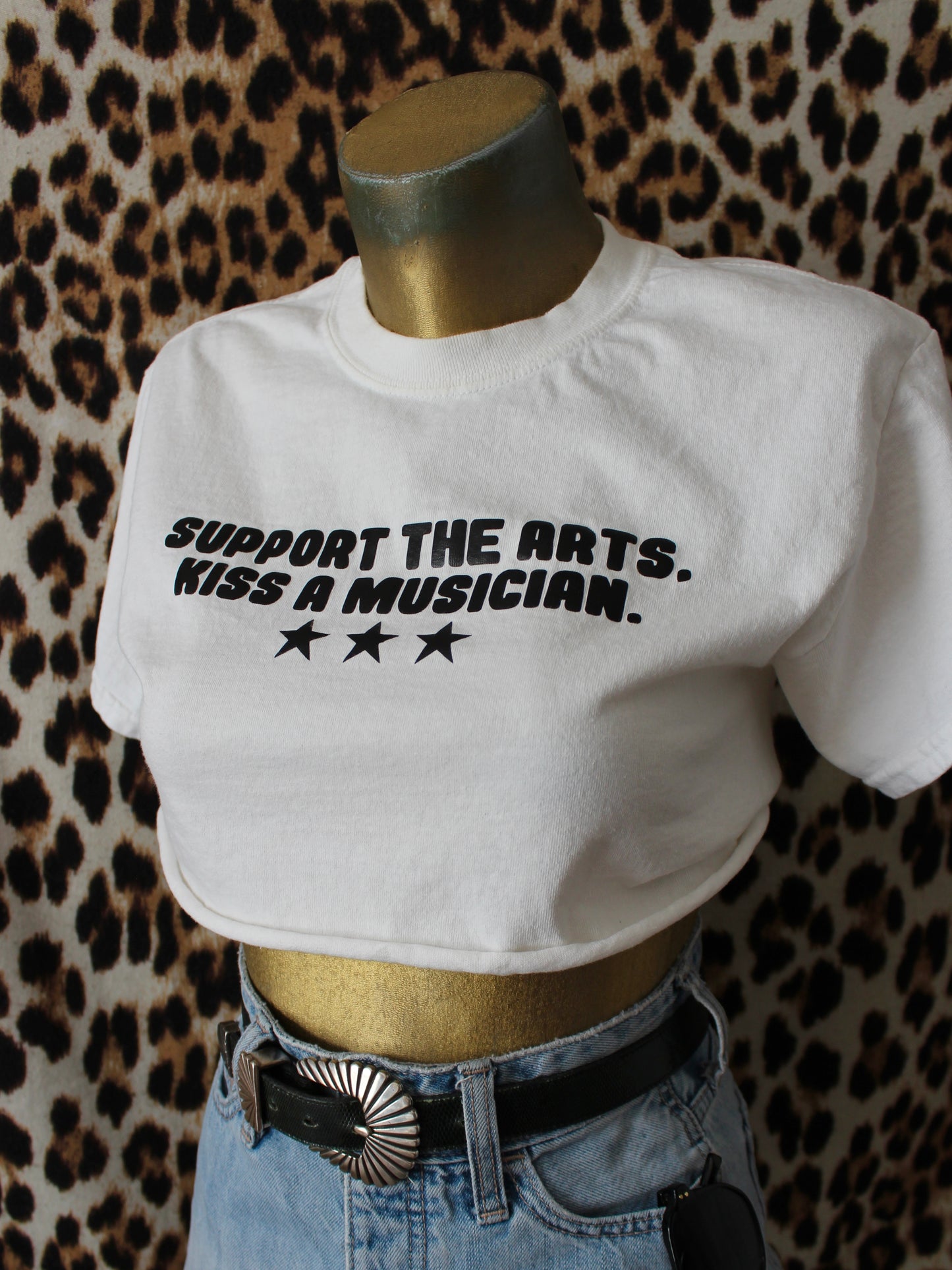 KISS A MUSICIAN TEE