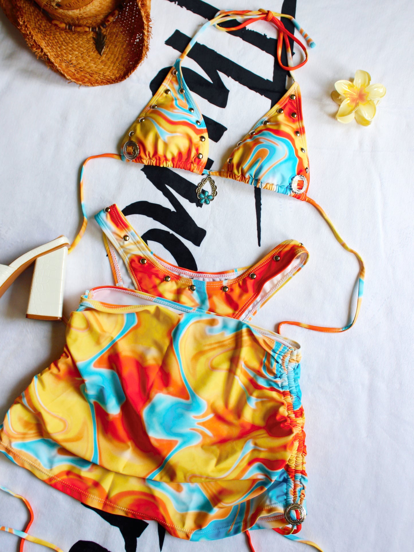 THE BODY HEAT 3-PIECE BIKINI SET