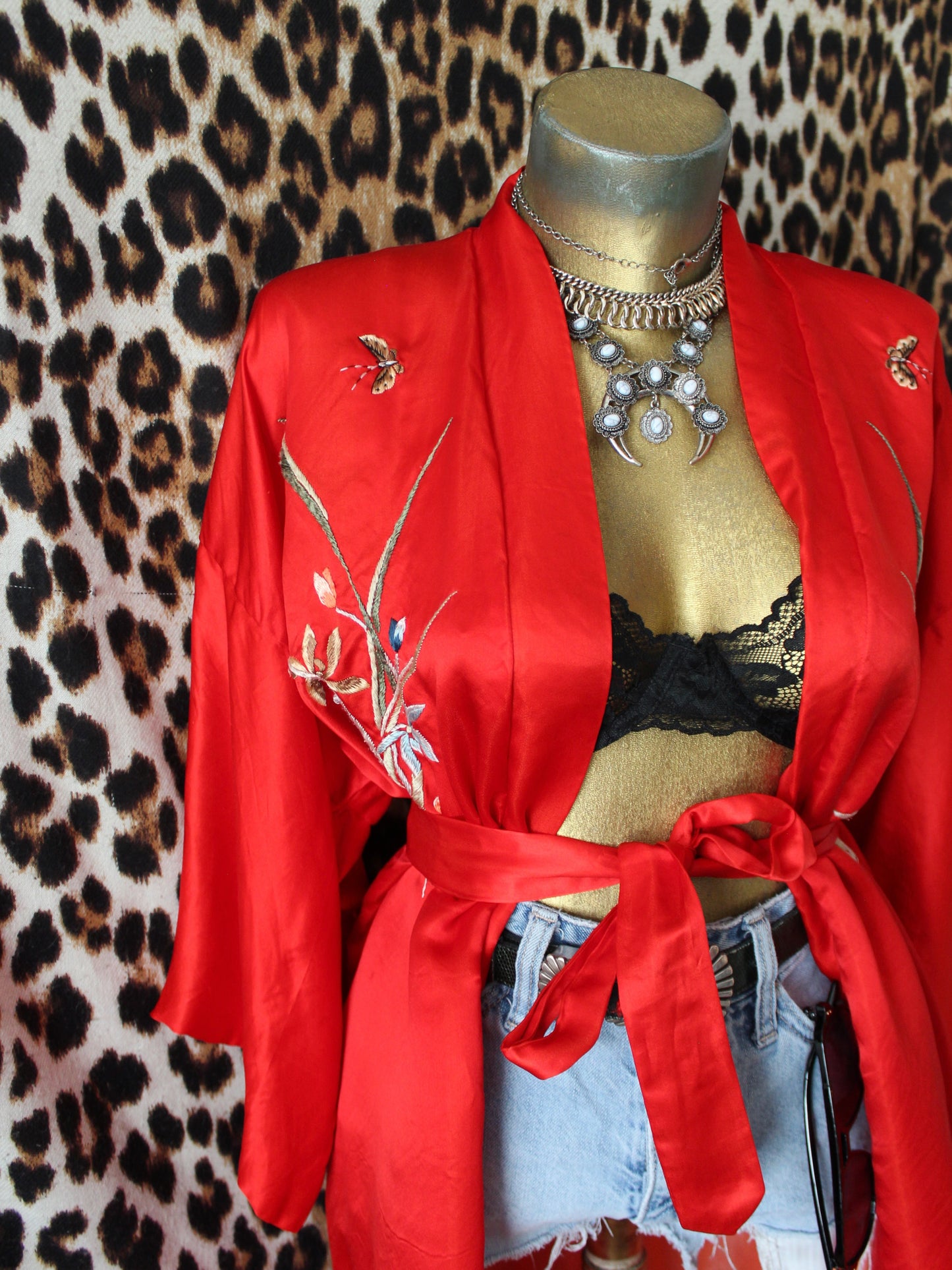 VINTAGE 100% SILK KIMONO