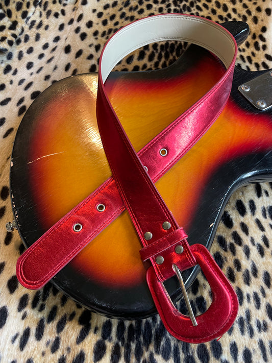 VINTAGE METALLIC RED BELT