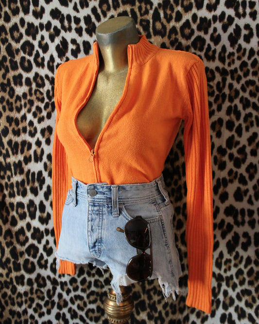 VINTAGE 90’S/Y2K ORANGE ZIP UP SWEATER
