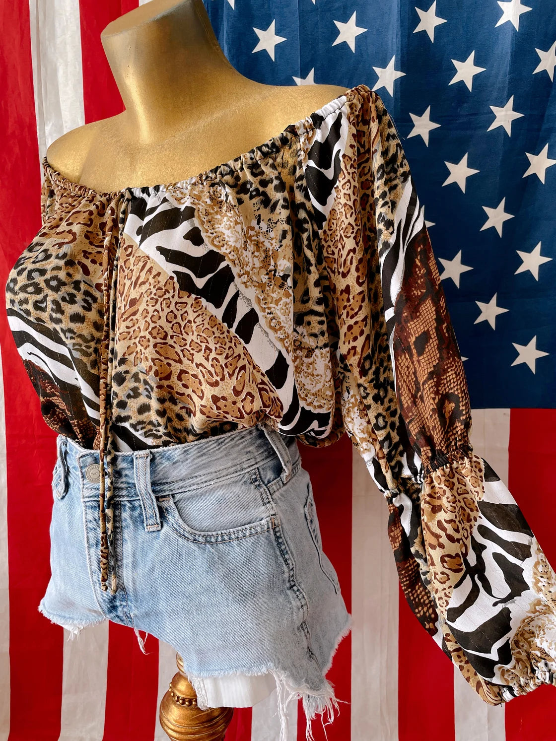 THE WELCOME TO THE JUNGLE TOP