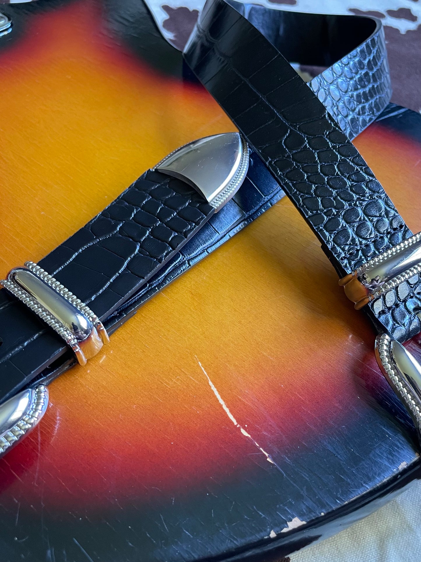 DOUBLE BUCKLE BELT