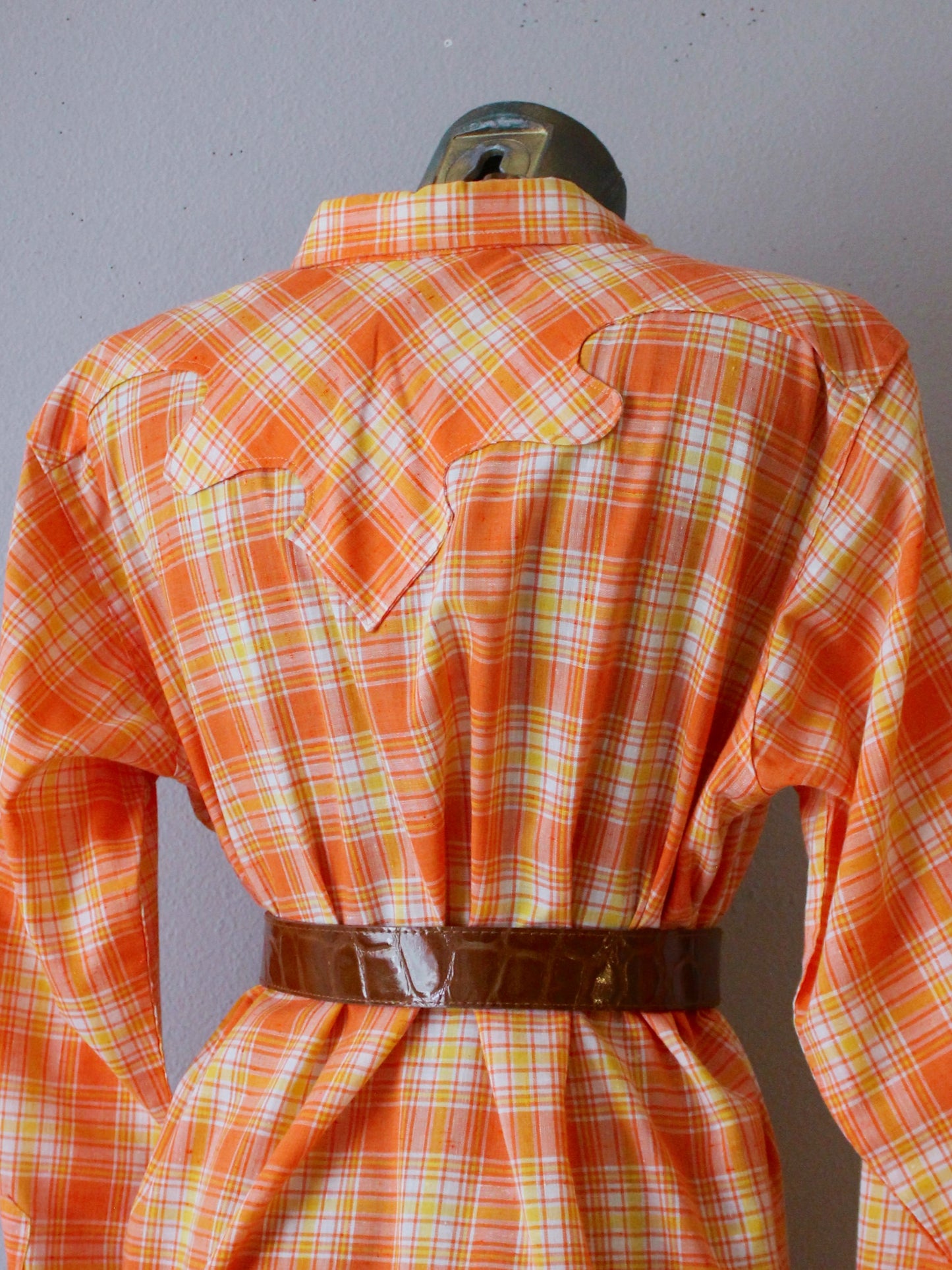VINTAGE ORANGE AND YELLOW PLAID PEARL SNAP BUTTON-UP