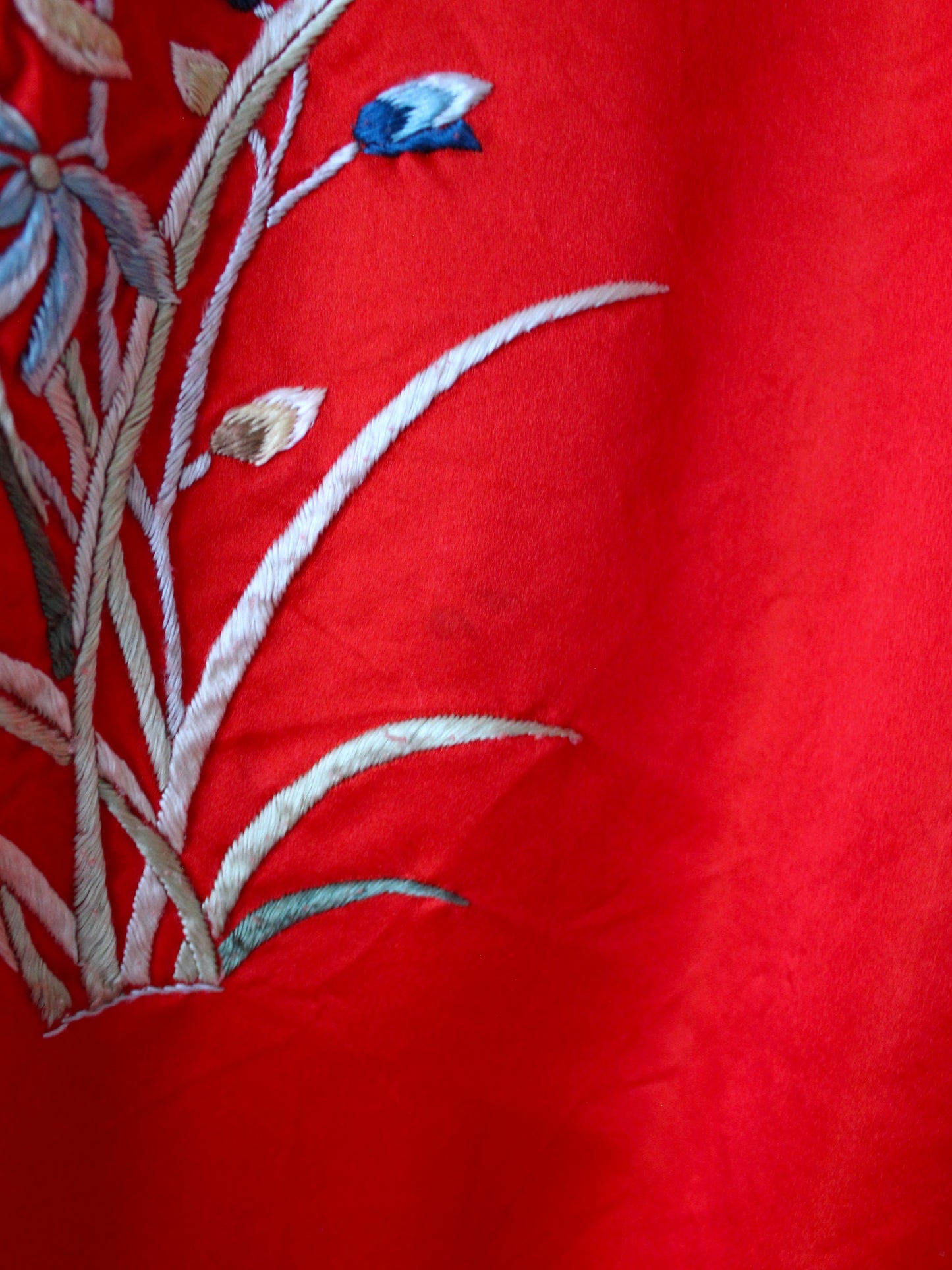VINTAGE 100% SILK KIMONO