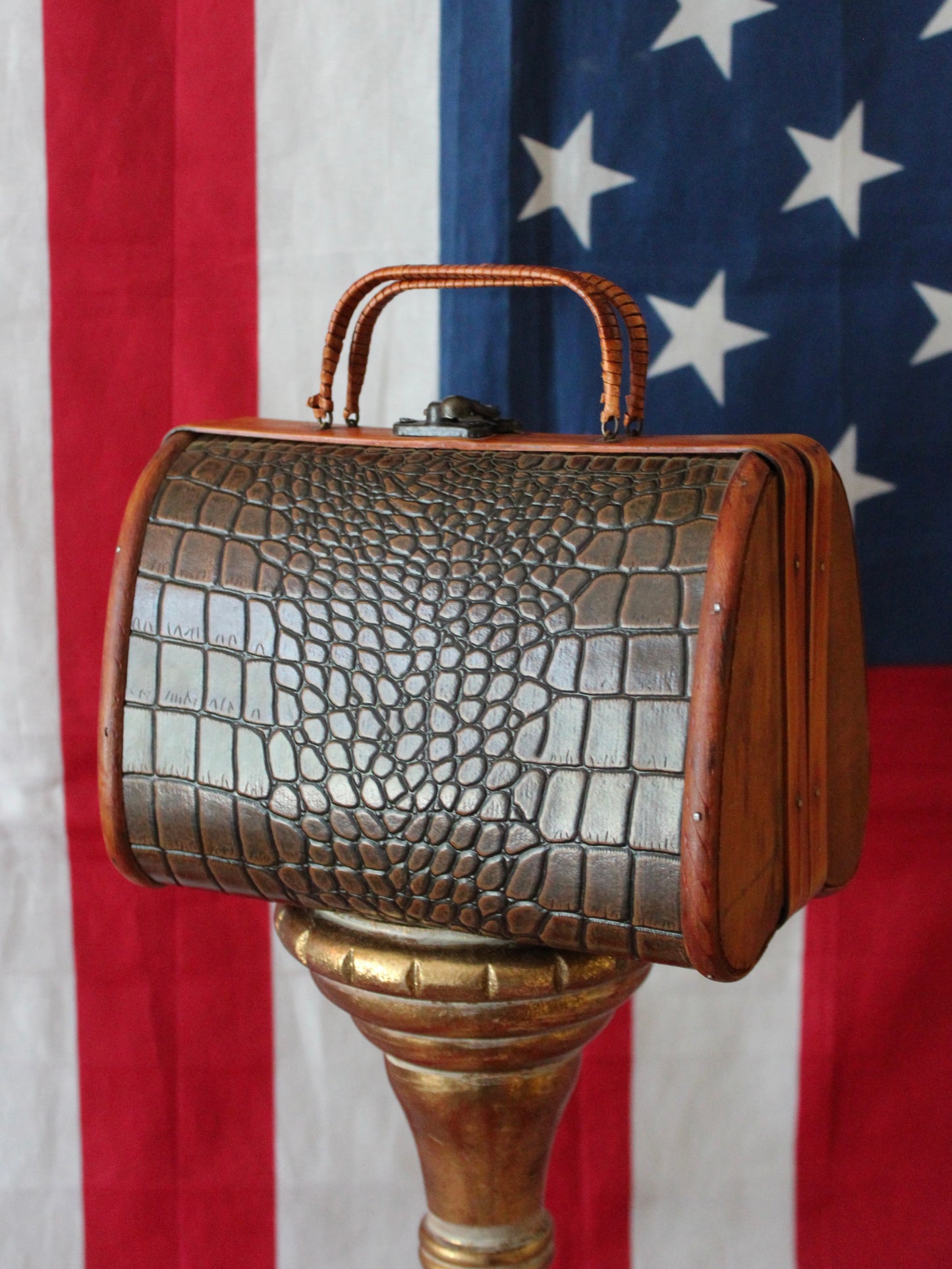 CROC EMBOSSED WOOD BAG