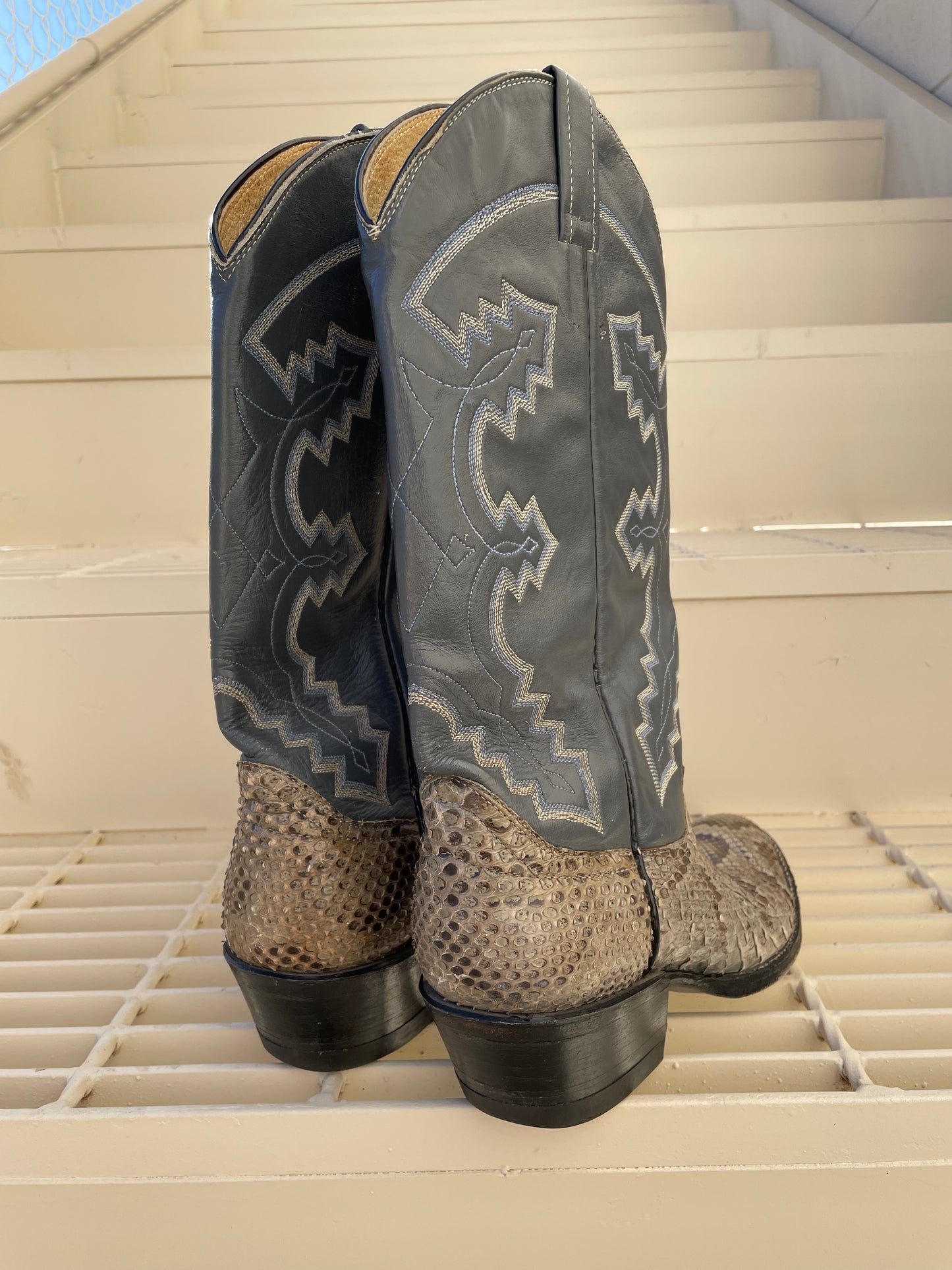 VINTAGE LEATHER & SNAKESKIN COWGIRL BOOTS