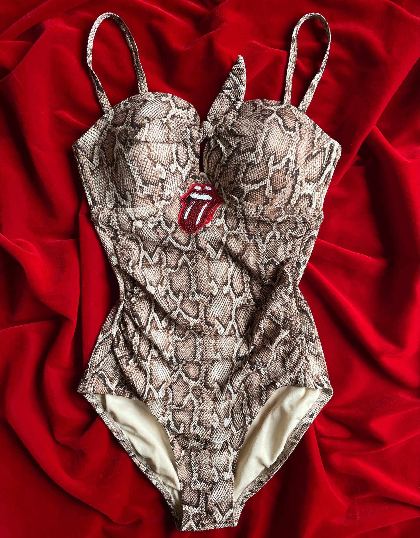 THE JAGGER ONE PIECE