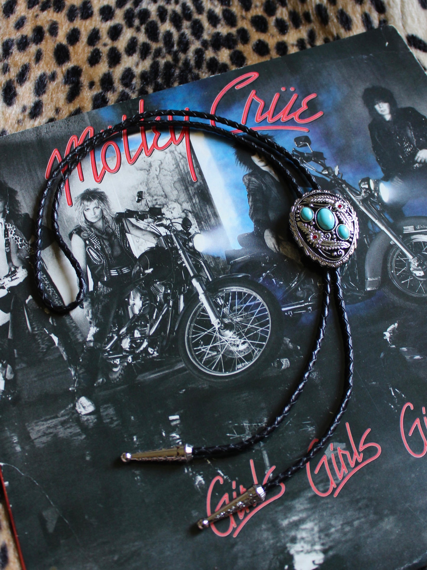 TRIPLE STONE BOLO TIE