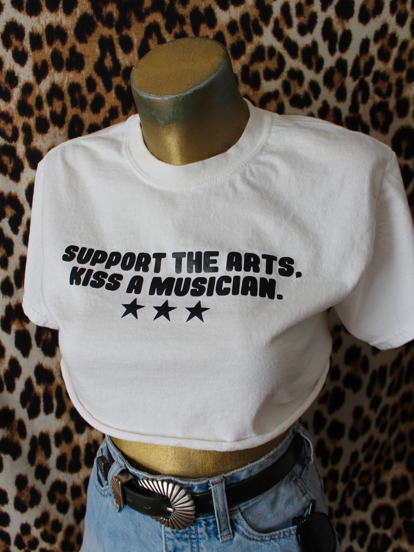 KISS A MUSICIAN TEE
