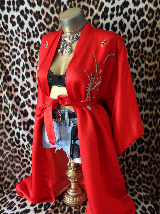 VINTAGE 100% SILK KIMONO