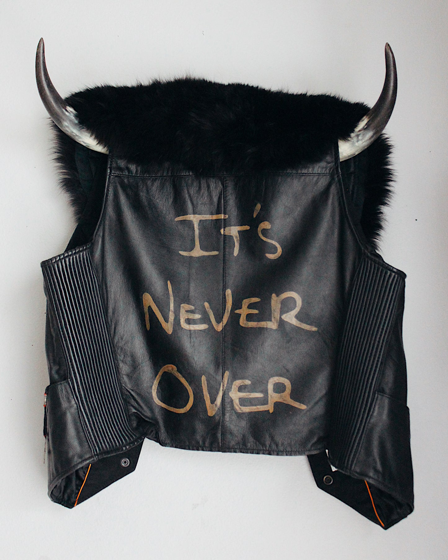 THE BUCKLEY VEST