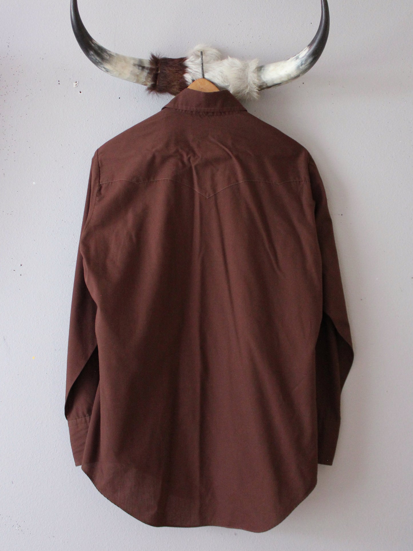 VINTAGE BROWN PEARL SNAP BUTTON-UP