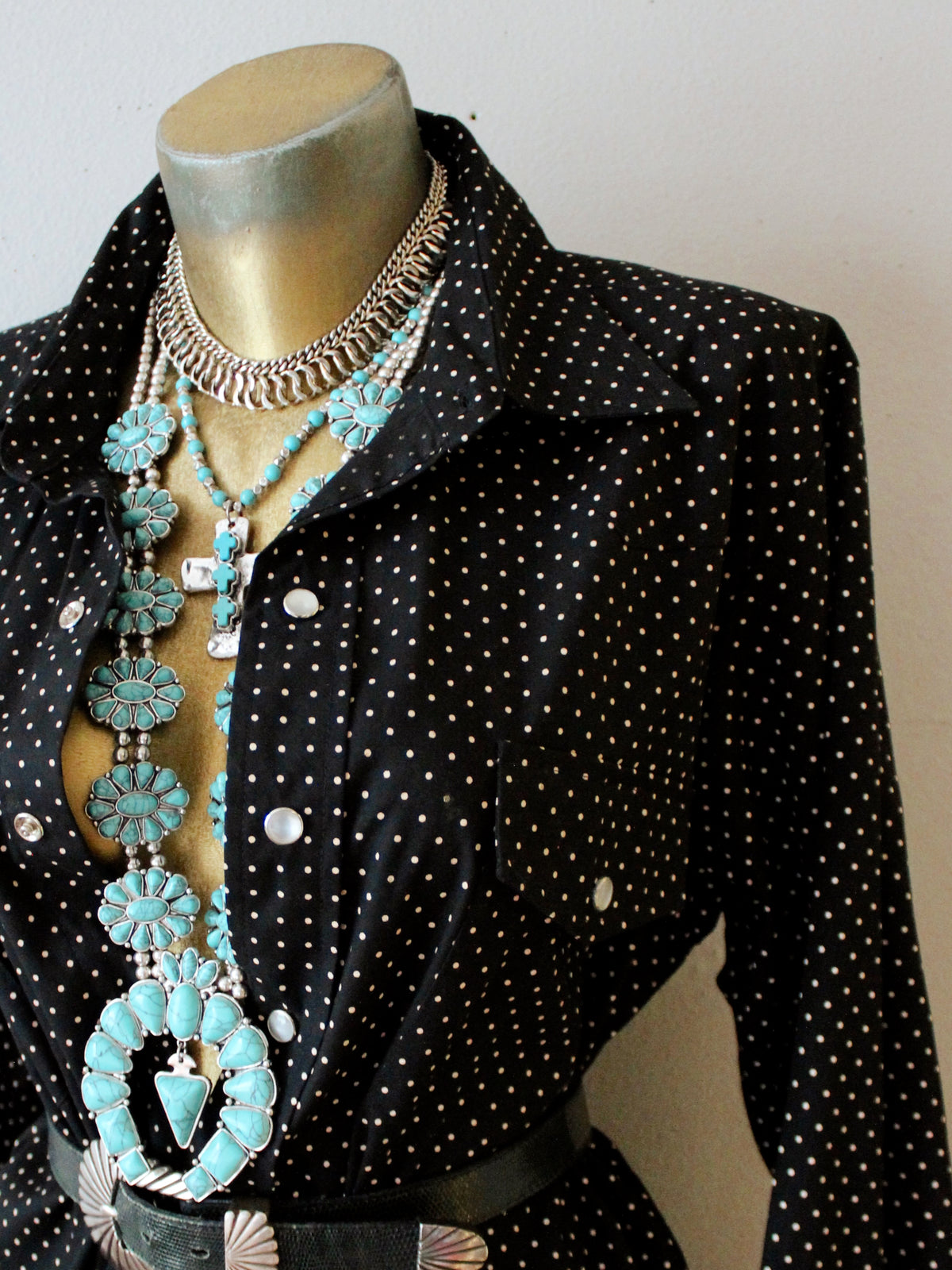 VINTAGE MICRO POLKA DOT PEARL SNAP BUTTON-UP