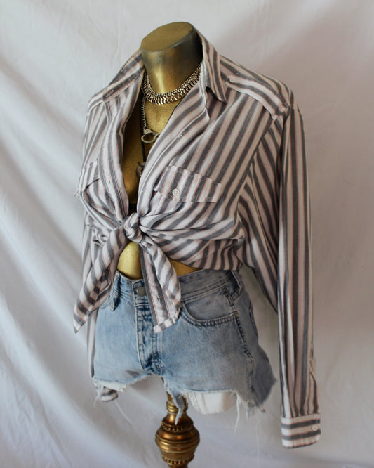 VINTAGE STRIPED BUTTON-UP