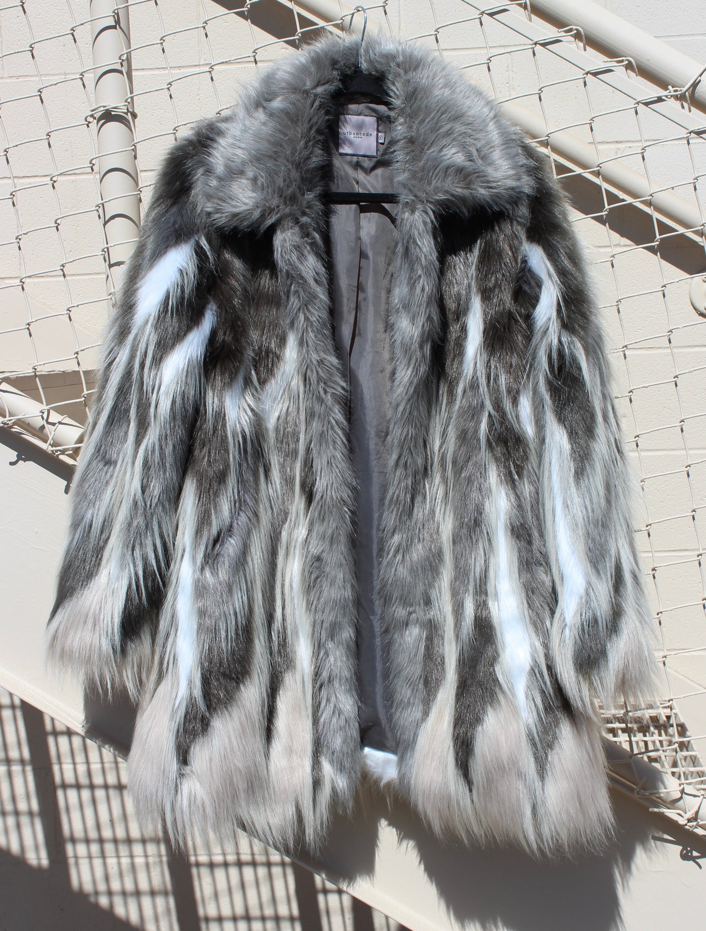 THE STRUTTER COAT