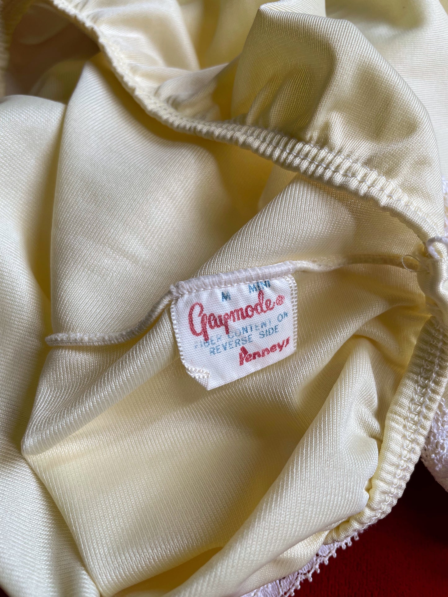 VINTAGE YELLOW SLIP SKIRT WITH WHITE TRIM