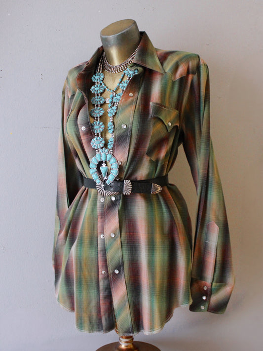 VINTAGE GREEN MULTI PLAID PEARL SNAP BUTTON-UP