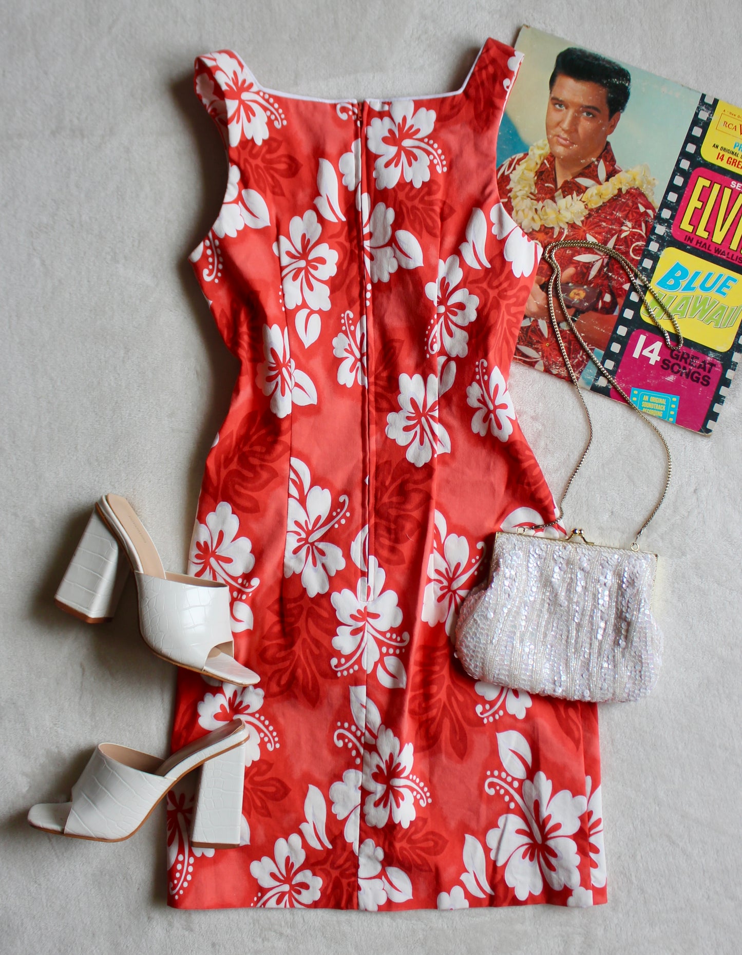 VINTAGE HAWAIIAN DRESS