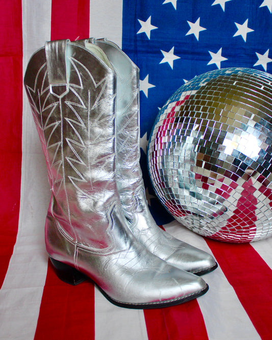 VINTAGE METALLIC SILVER COWBOY BOOTS
